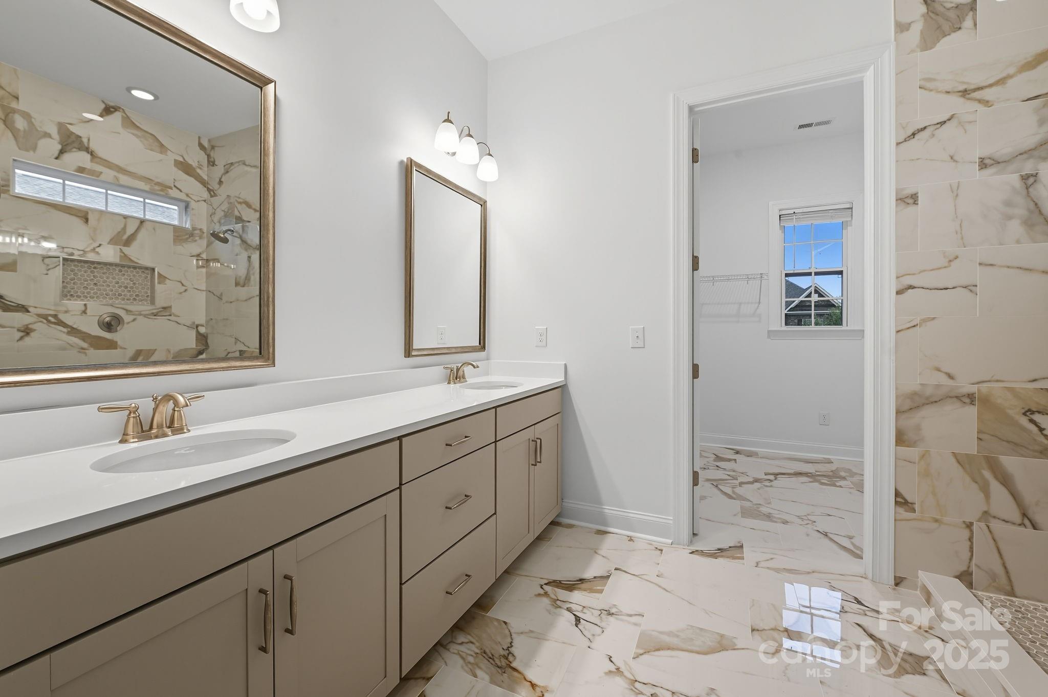 The Manors at Lake Ridge - Residential