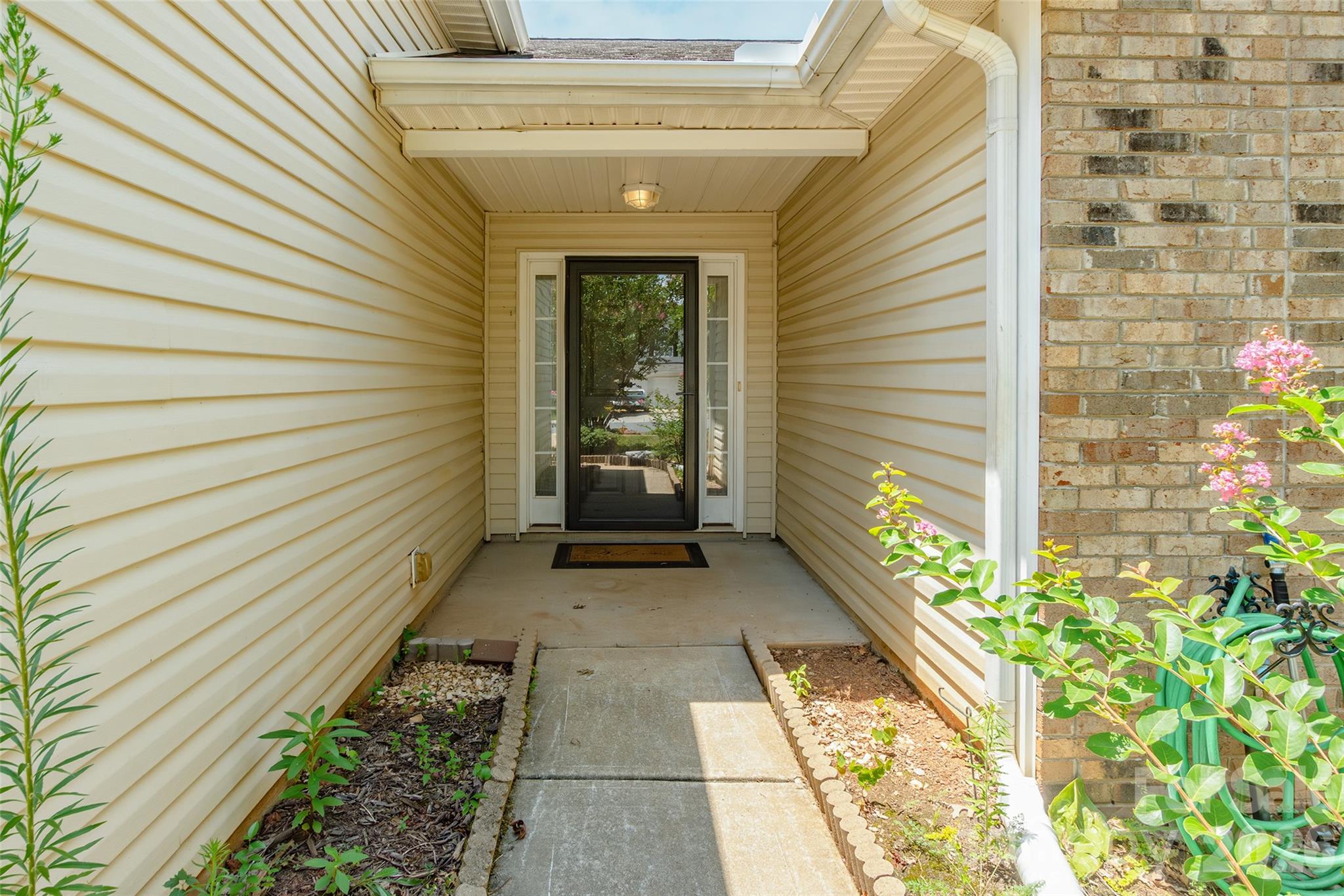 1738 Lillywood Lane