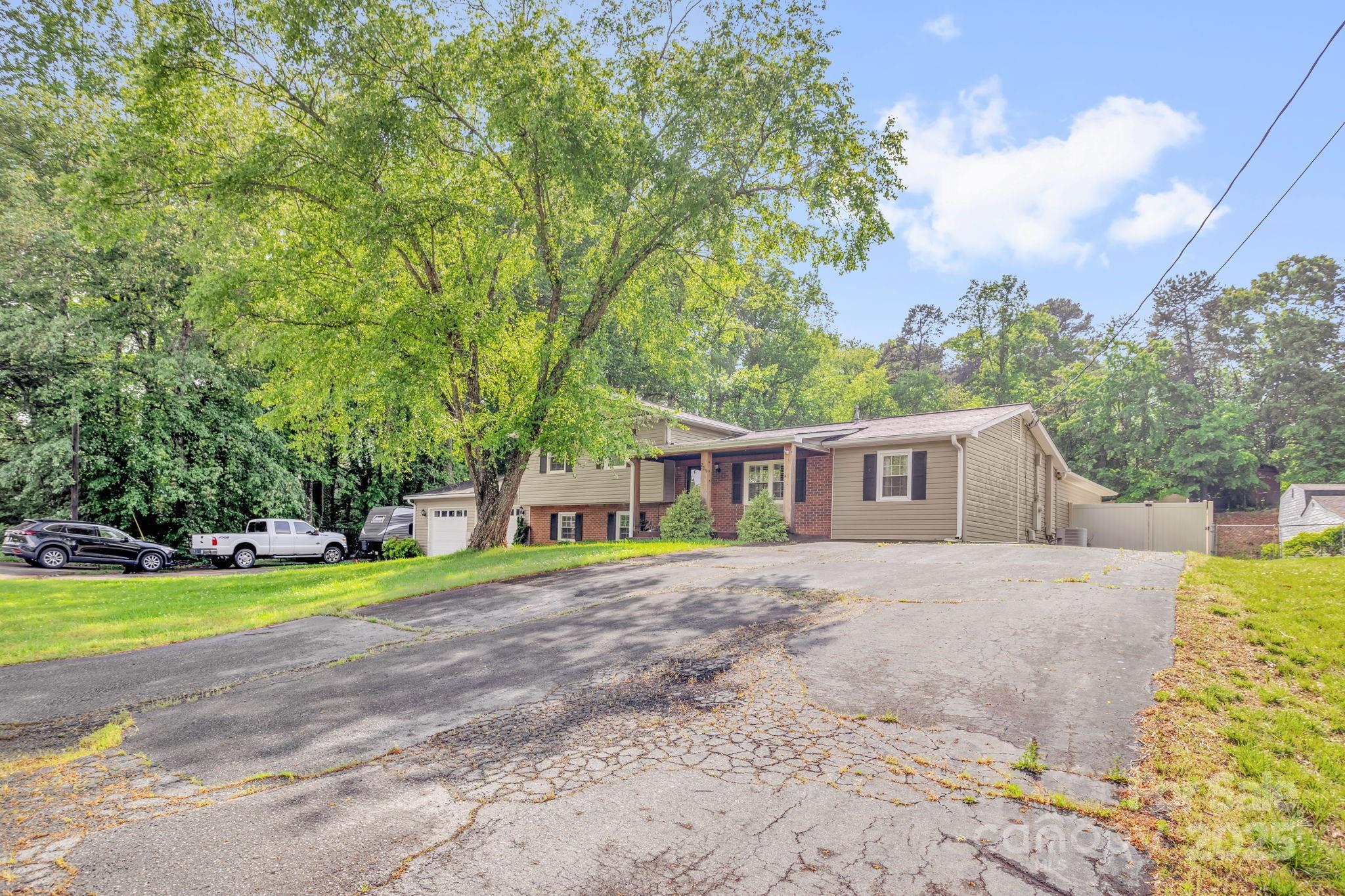 213 Turkey Hill Drive