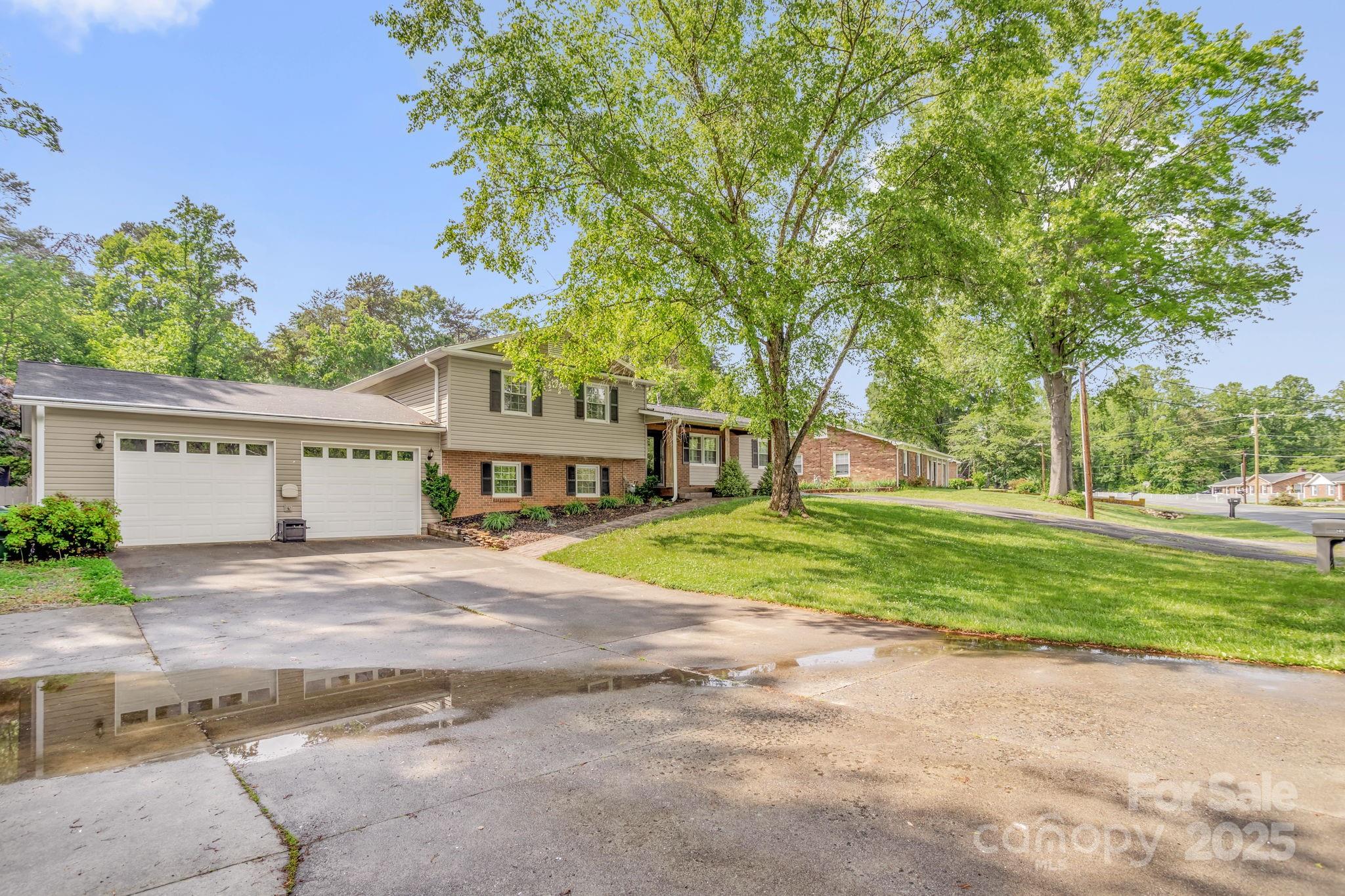 213 Turkey Hill Drive