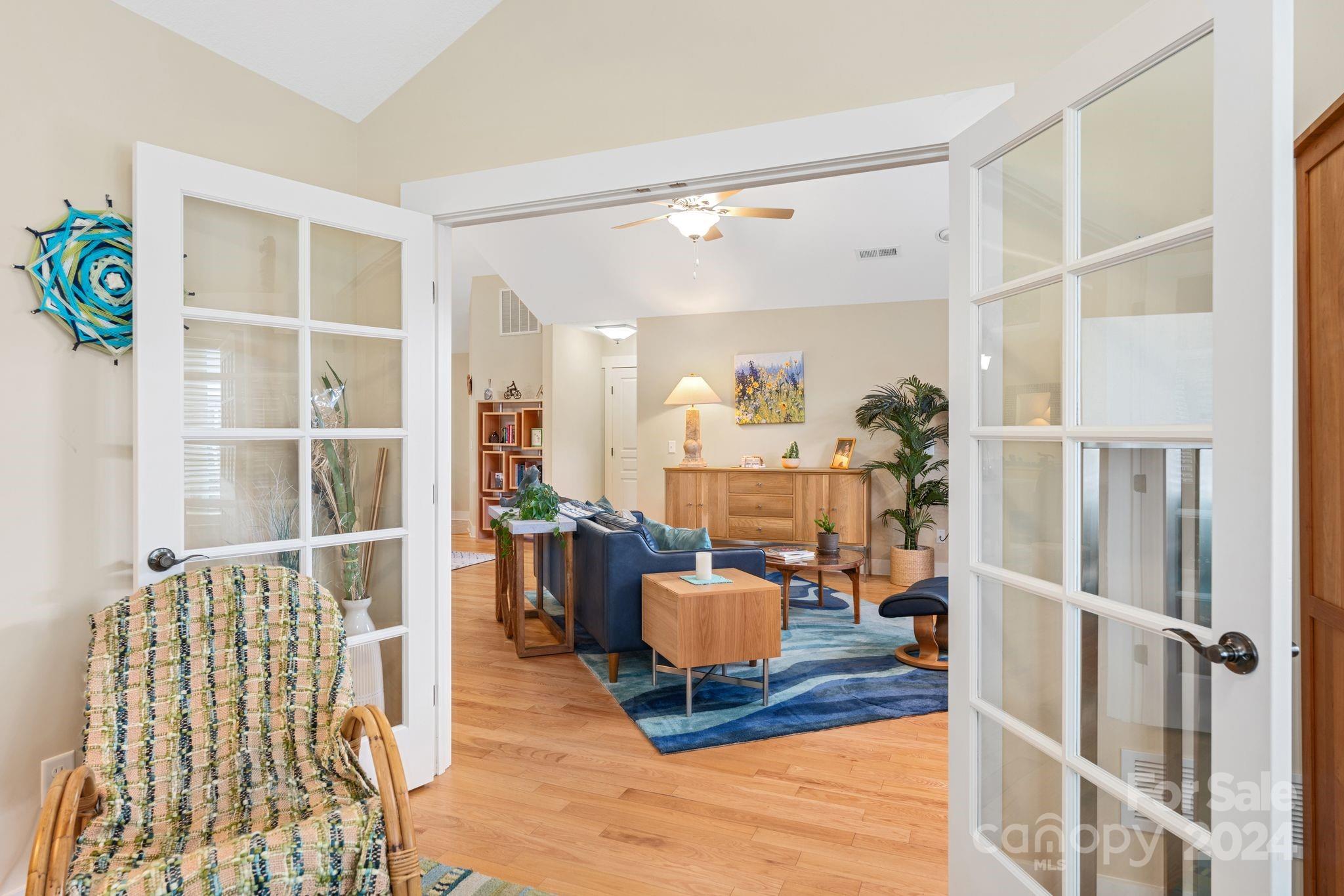 15 Westfield Way