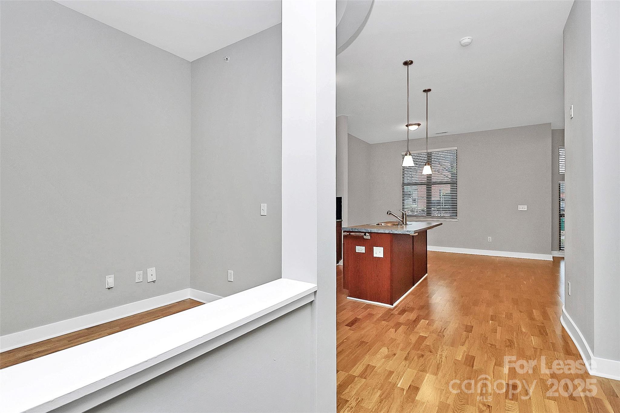 712 N Davidson Street