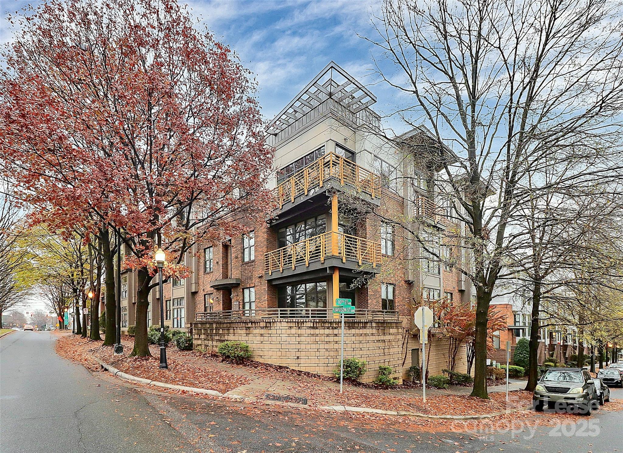 712 N Davidson Street