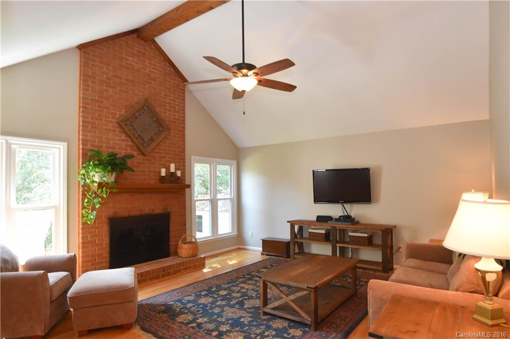 Point Crossing - Residential