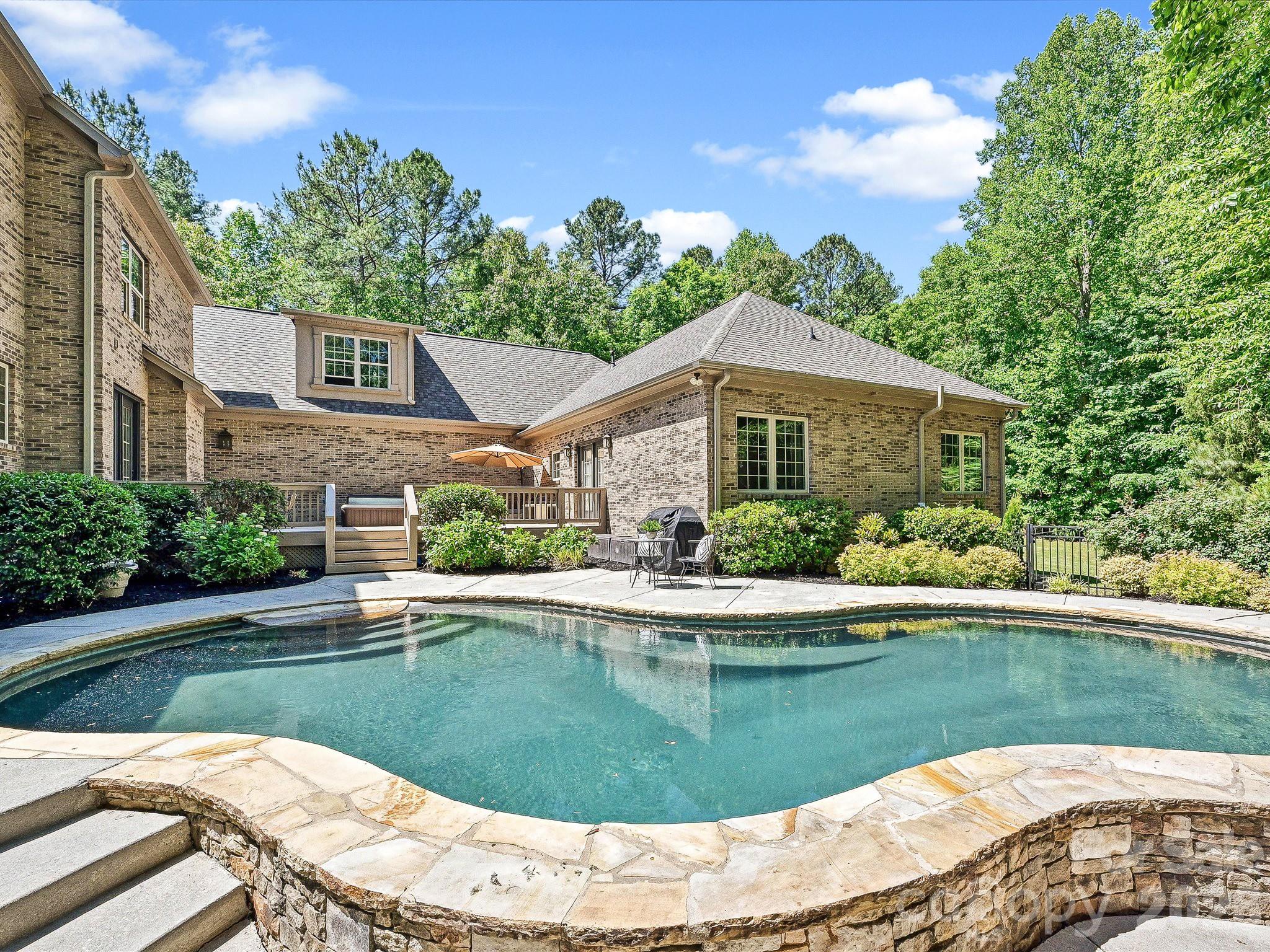 Trinity Ridge - Residential