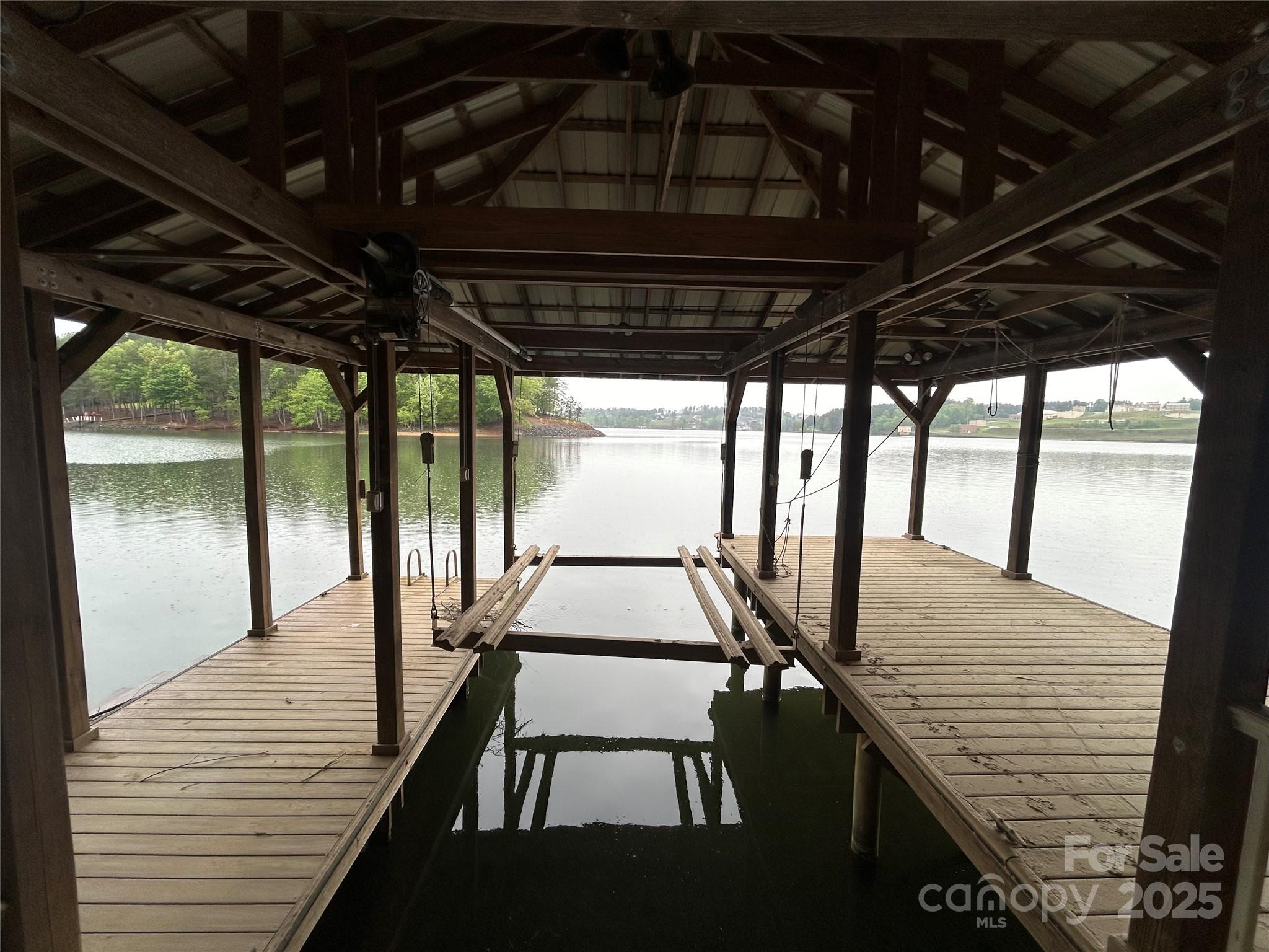 Paradise Harbor - Residential