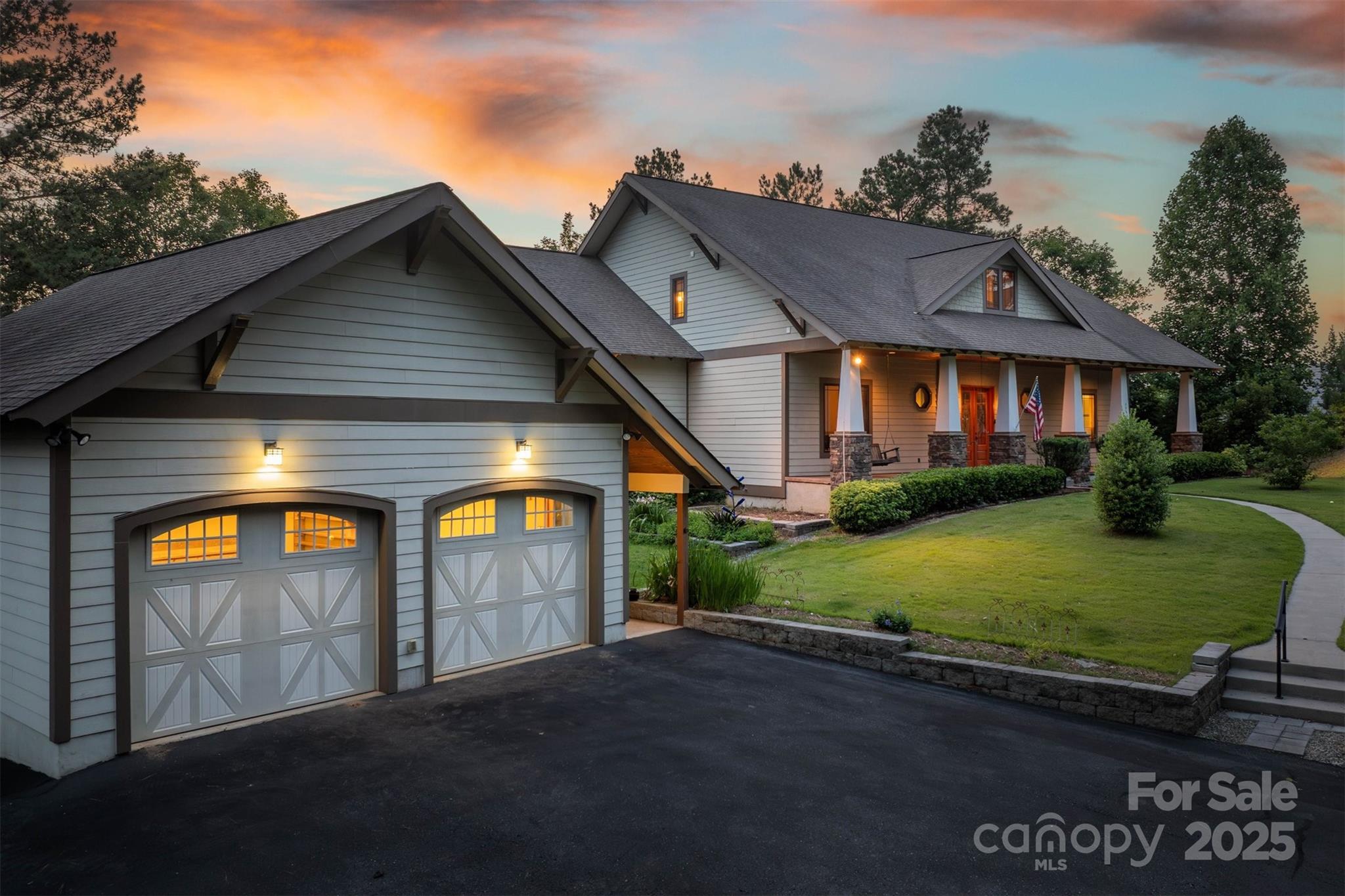 Paradise Harbor - Residential