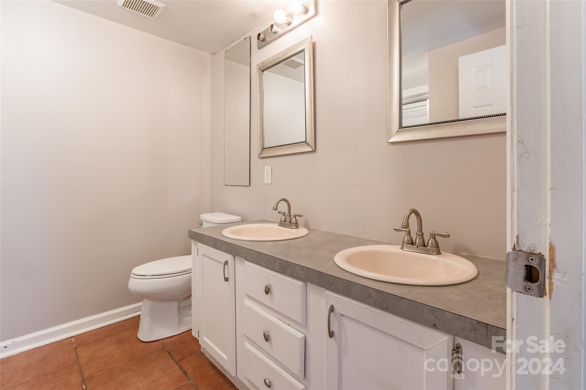 Riverview Villas - Residential