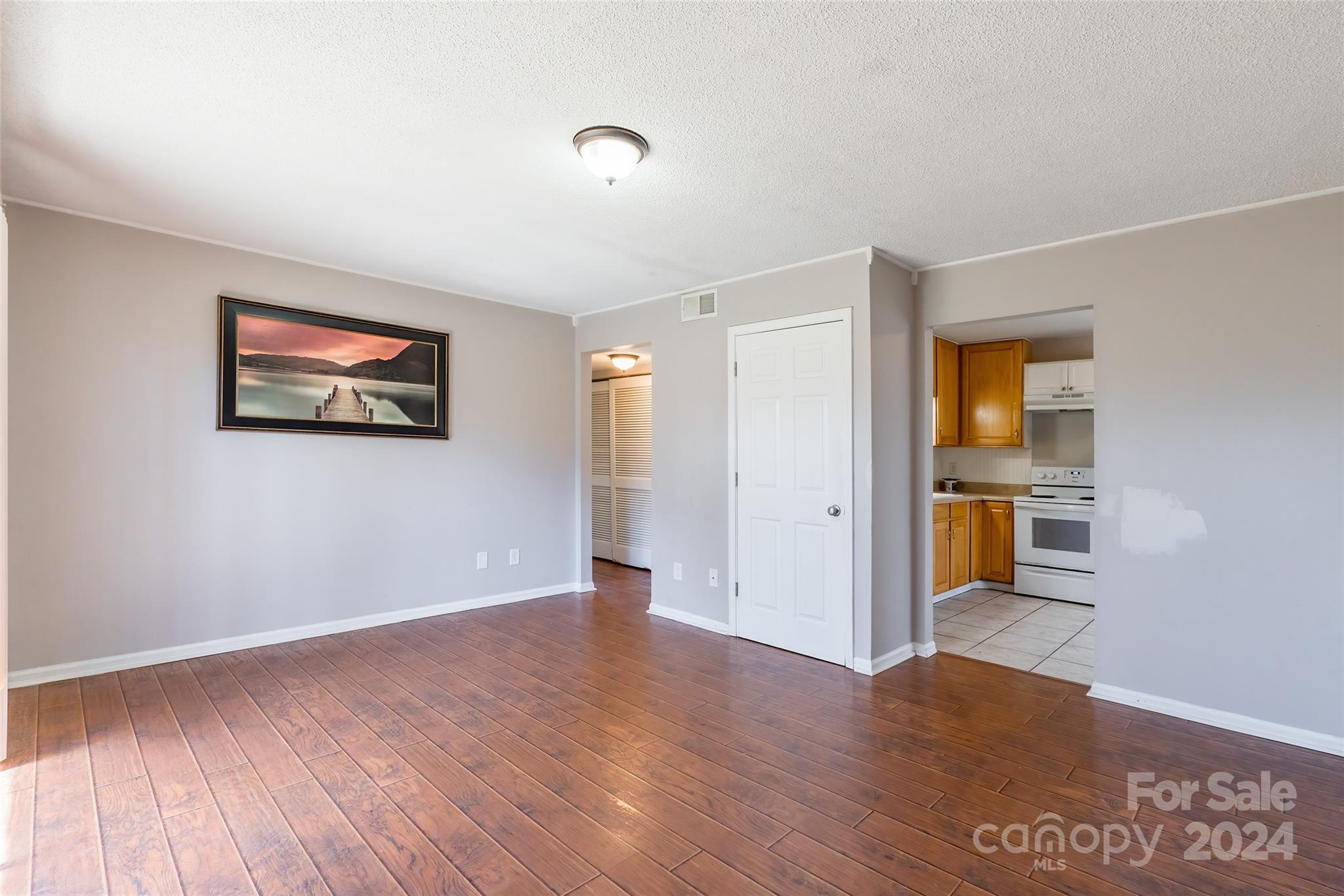 Riverview Villas - Residential