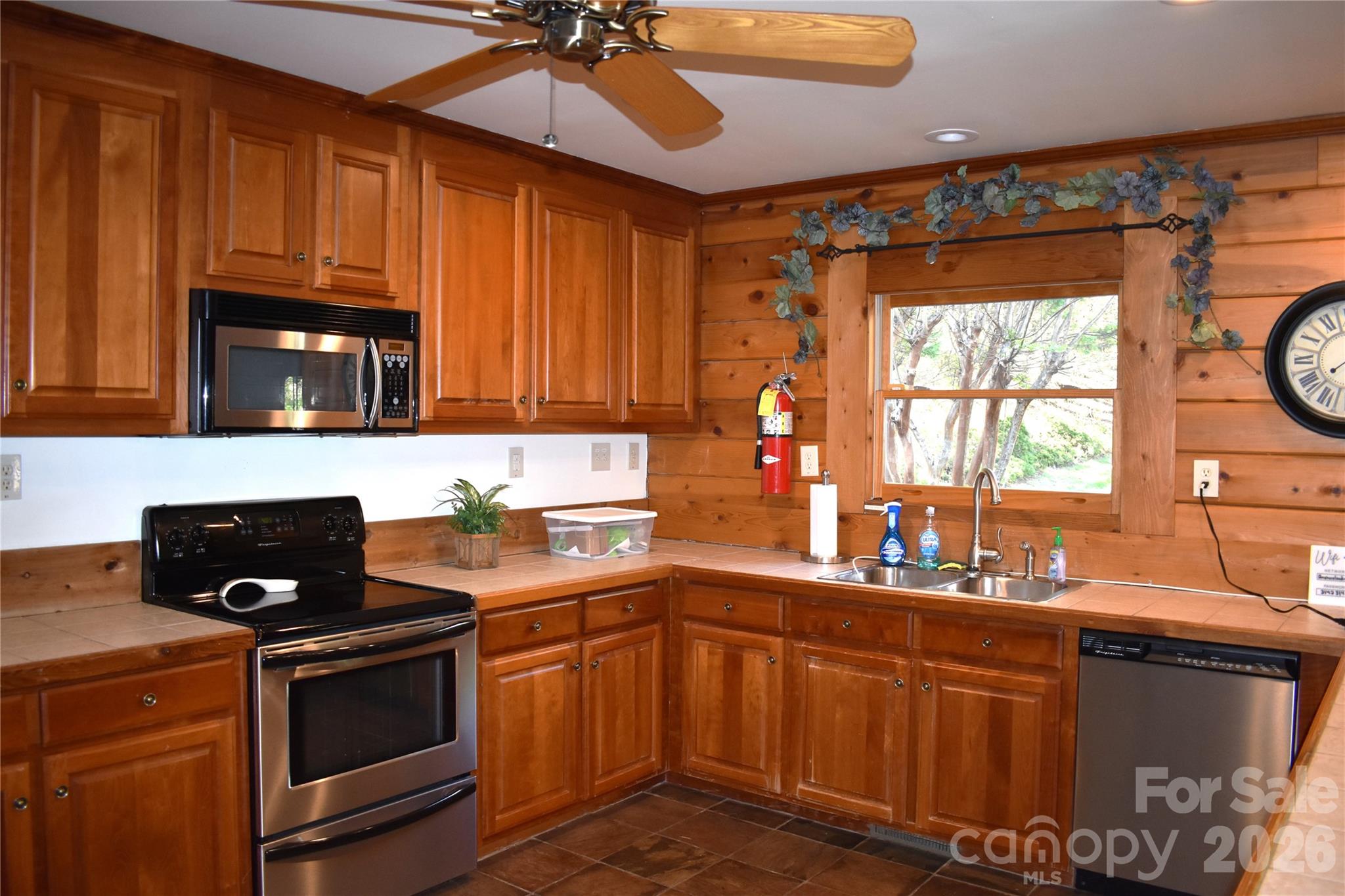 Anchors Landing - Land