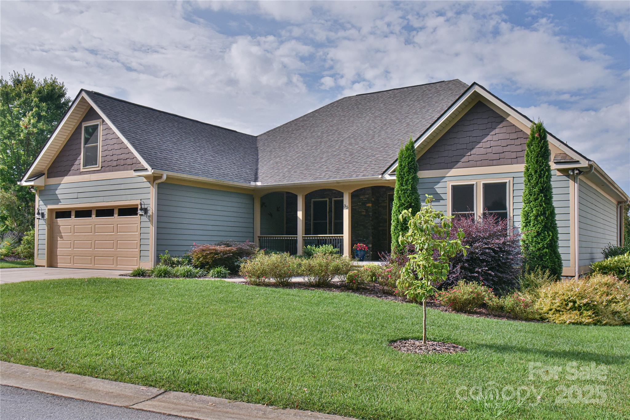 35 Dreambird Drive