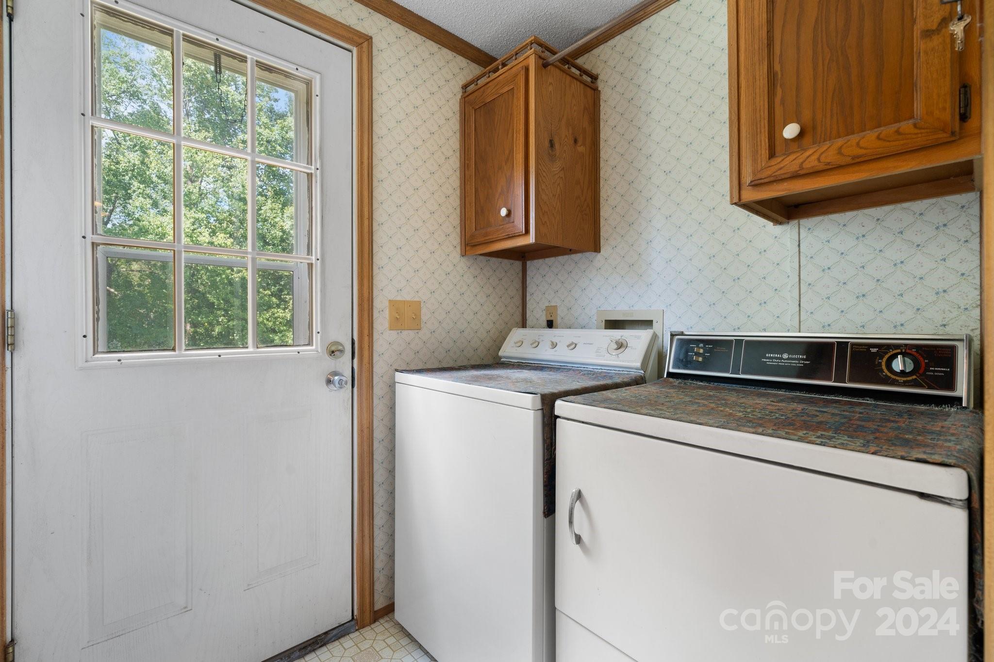 TRAIL WINDS - Residential