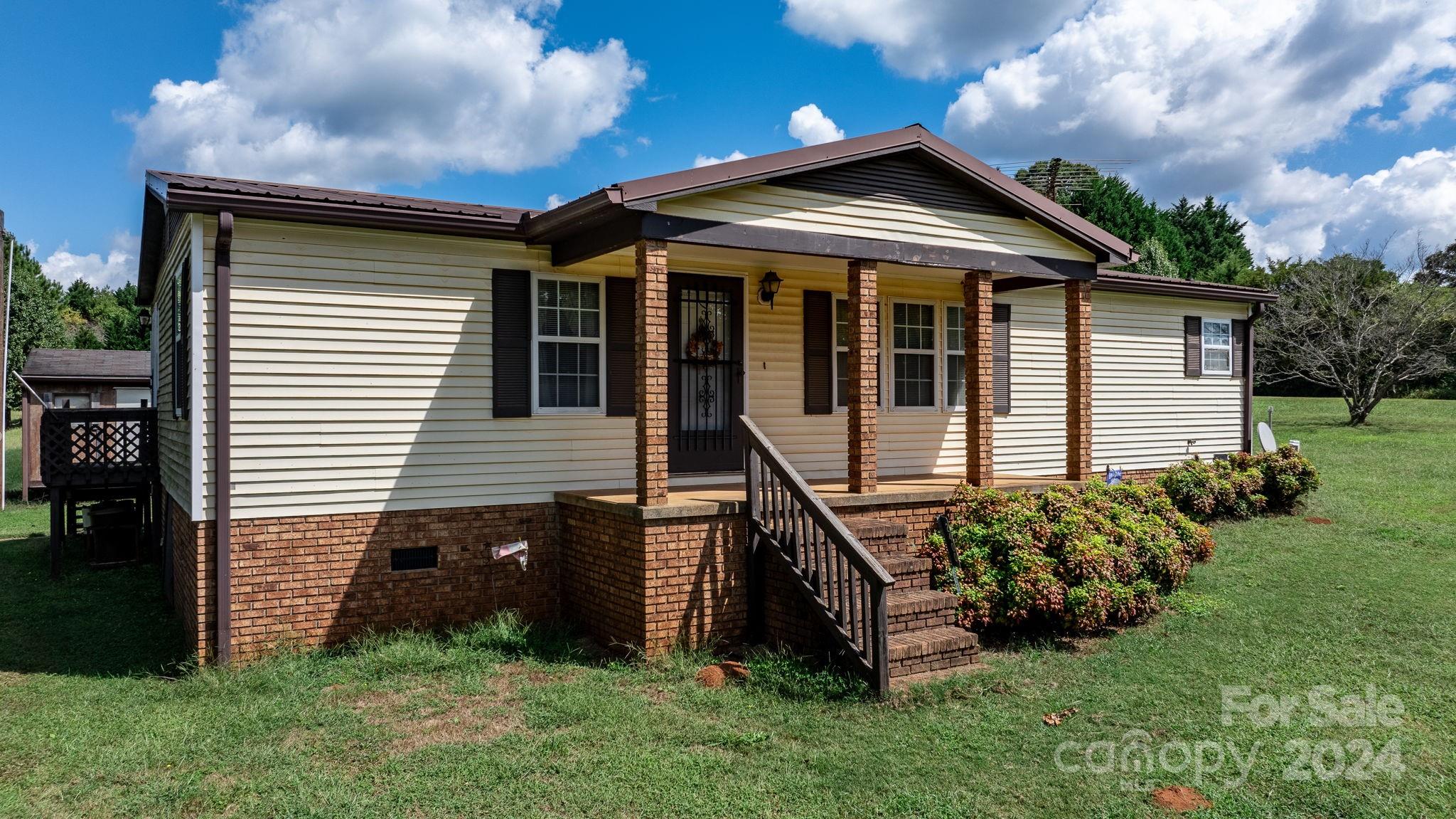 TRAIL WINDS - Residential