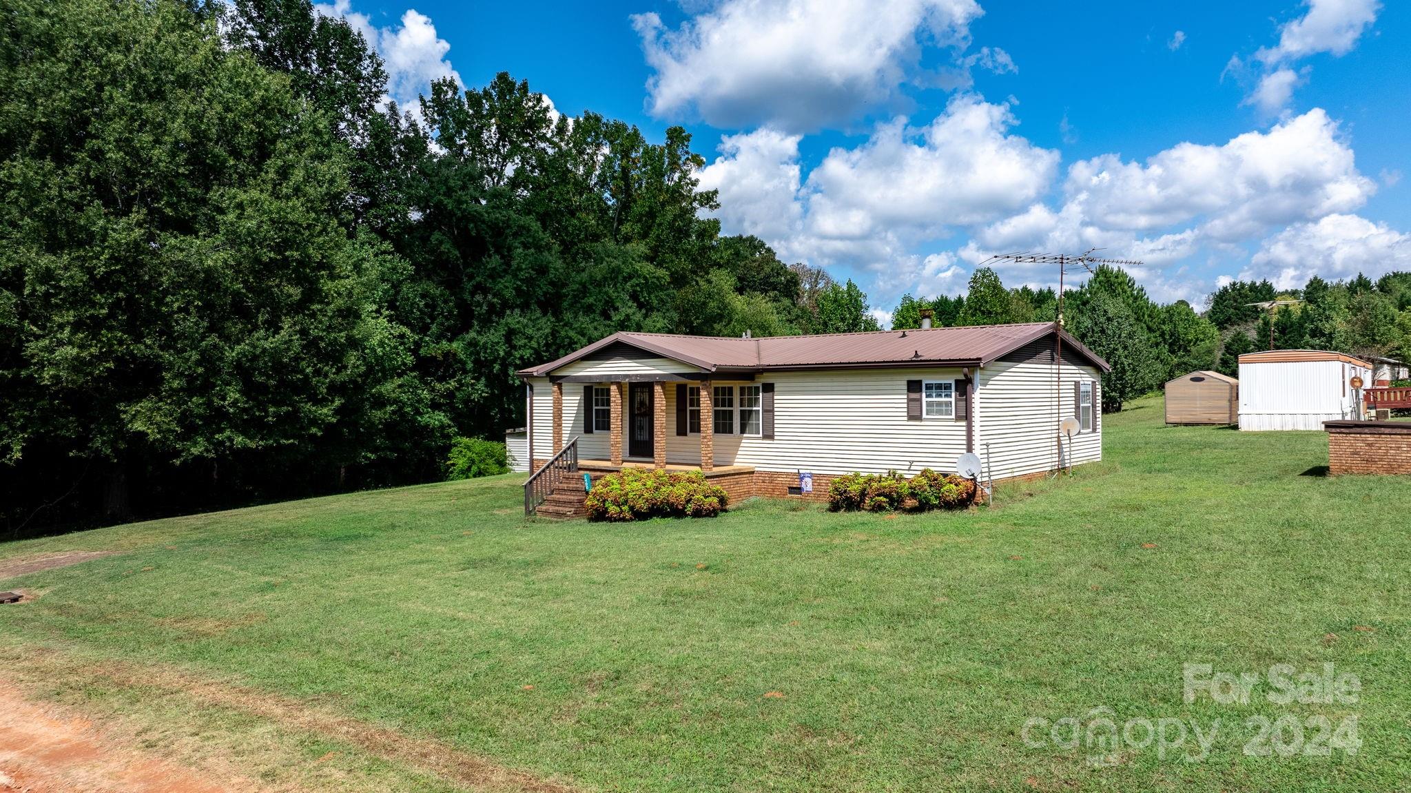 TRAIL WINDS - Residential