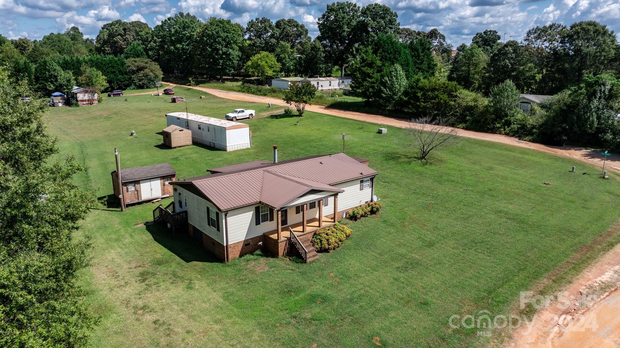 TRAIL WINDS - Residential