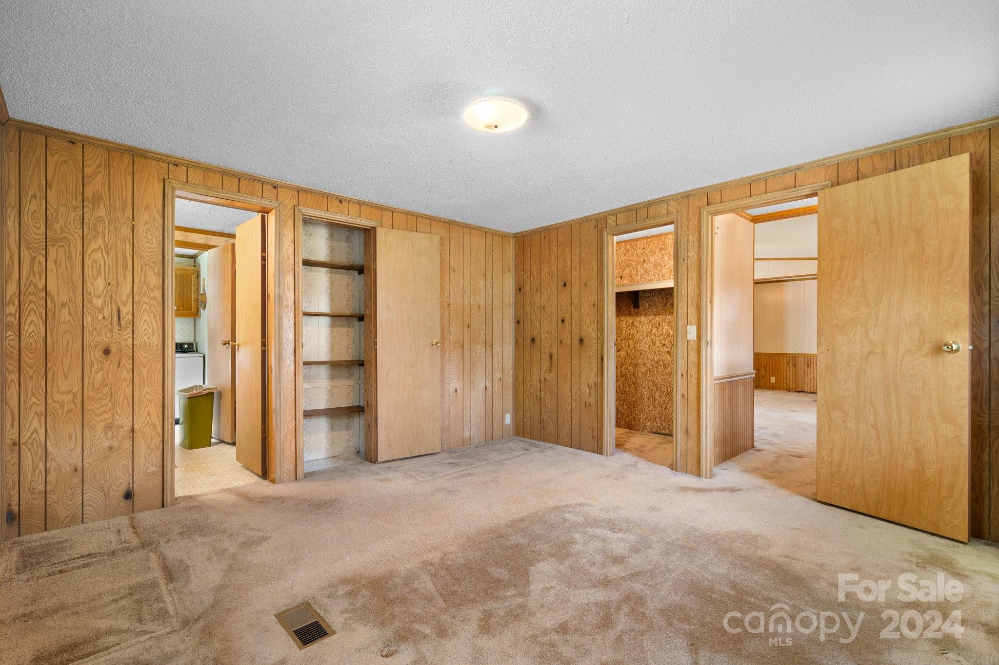 TRAIL WINDS - Residential