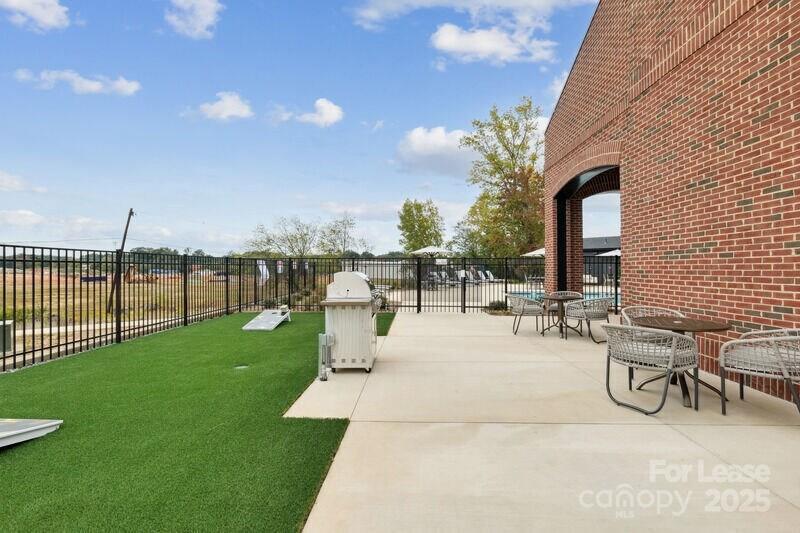 Charlotte, North Carolina 28213, United States, 3 Bedrooms Bedrooms, ,4 BathroomsBathrooms,Residential,Active,229725