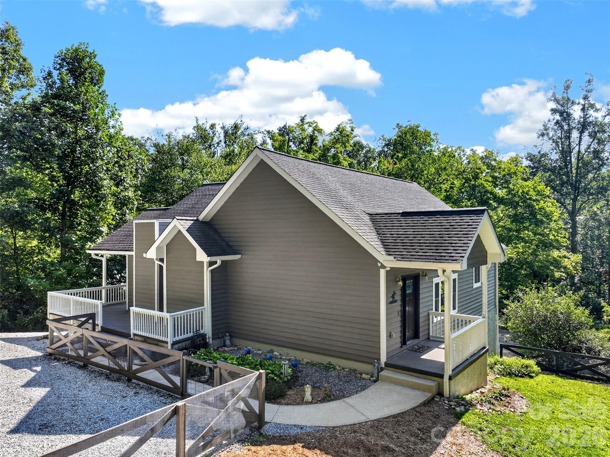 767 Hunnicut Mountain Road