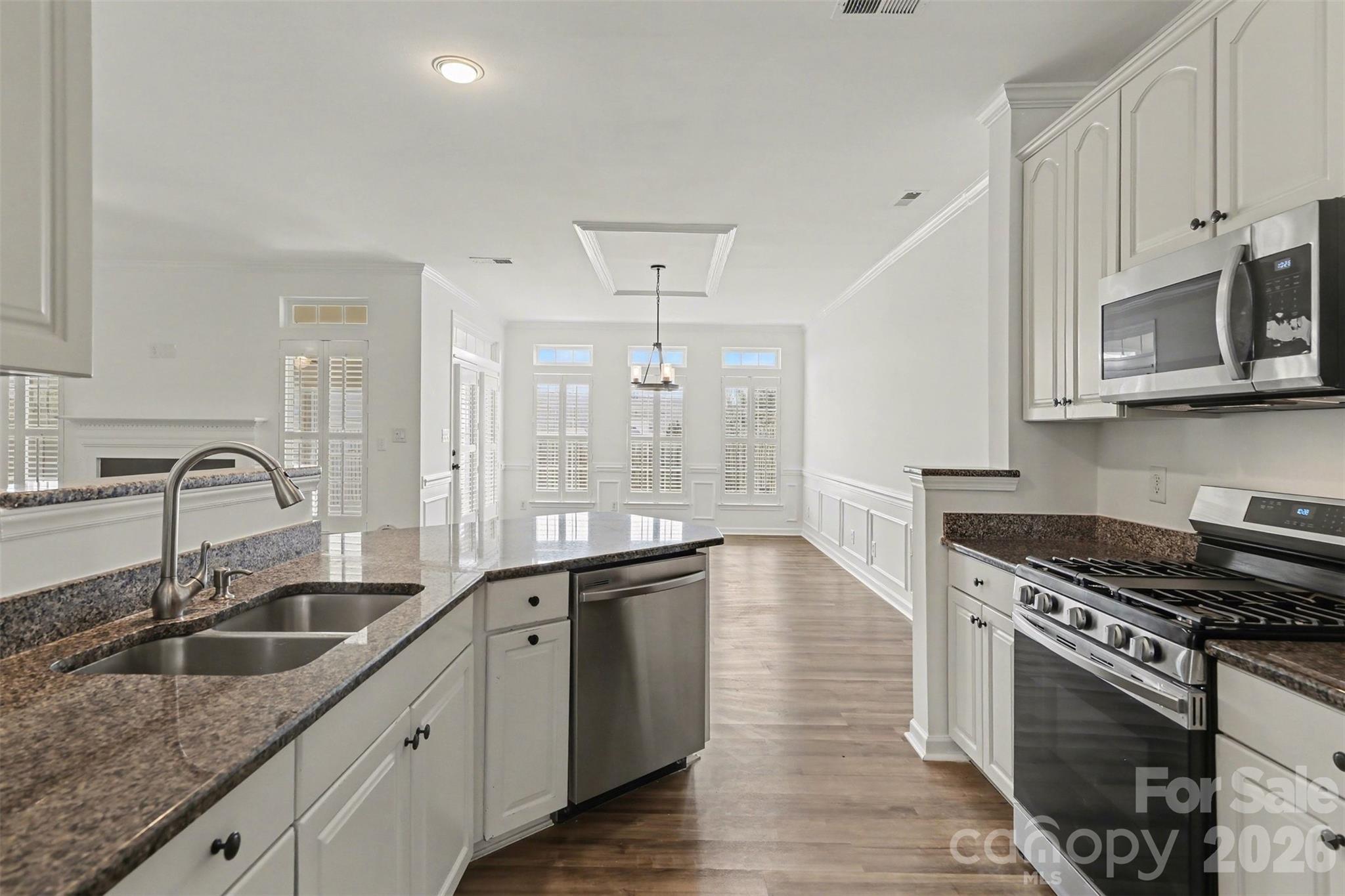 4043 Holly Villa Circle