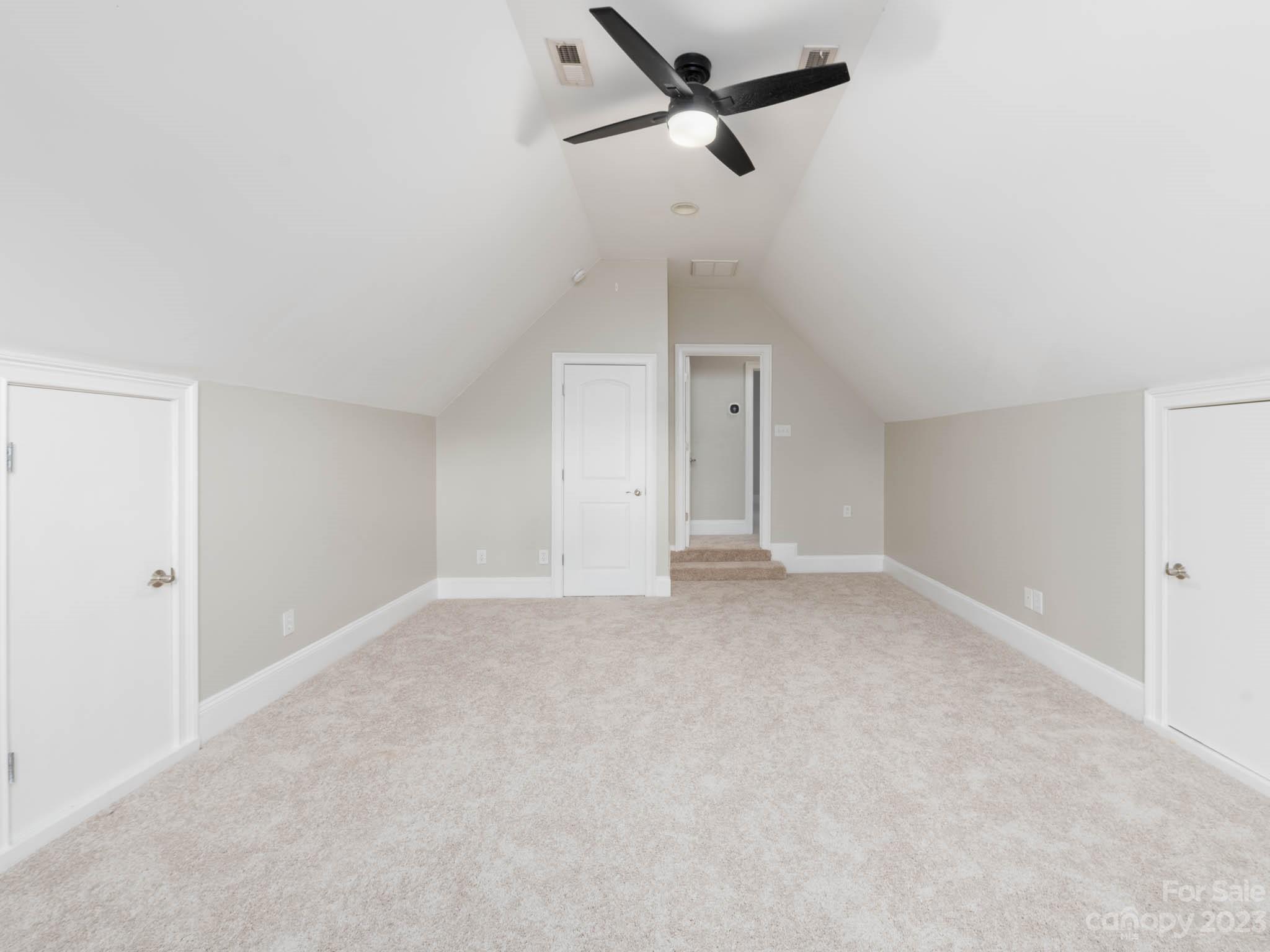 Treetops At Cowans Ford - Residential