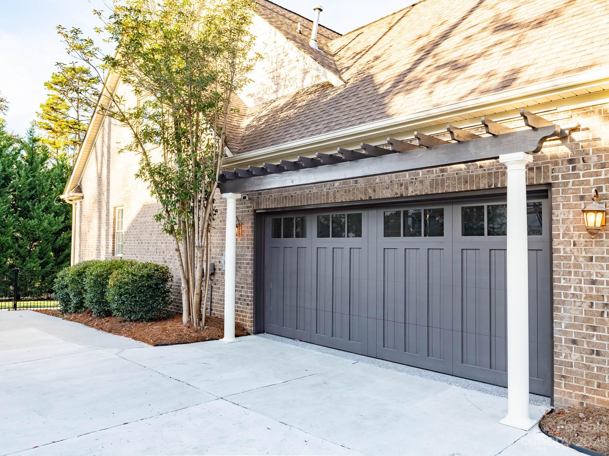 Treetops At Cowans Ford - Residential