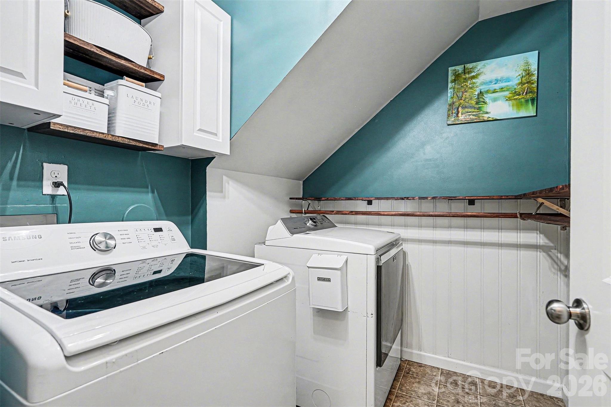 6013 Halliwell Street