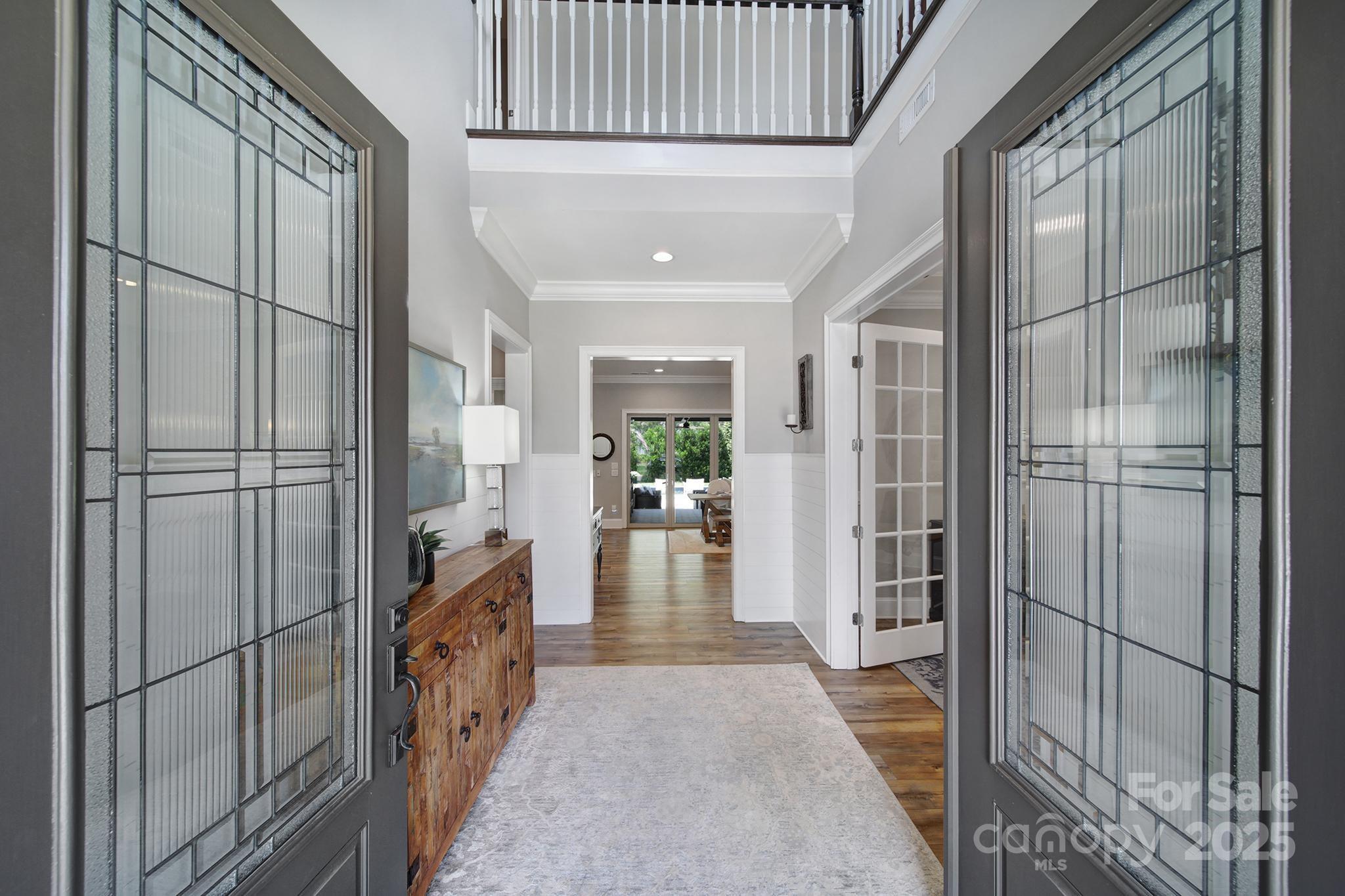 325 Newington Court