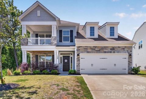 Photo of 109 W Heart Pine Lane, Statesville, NC 28677 (MLS # 4379496)