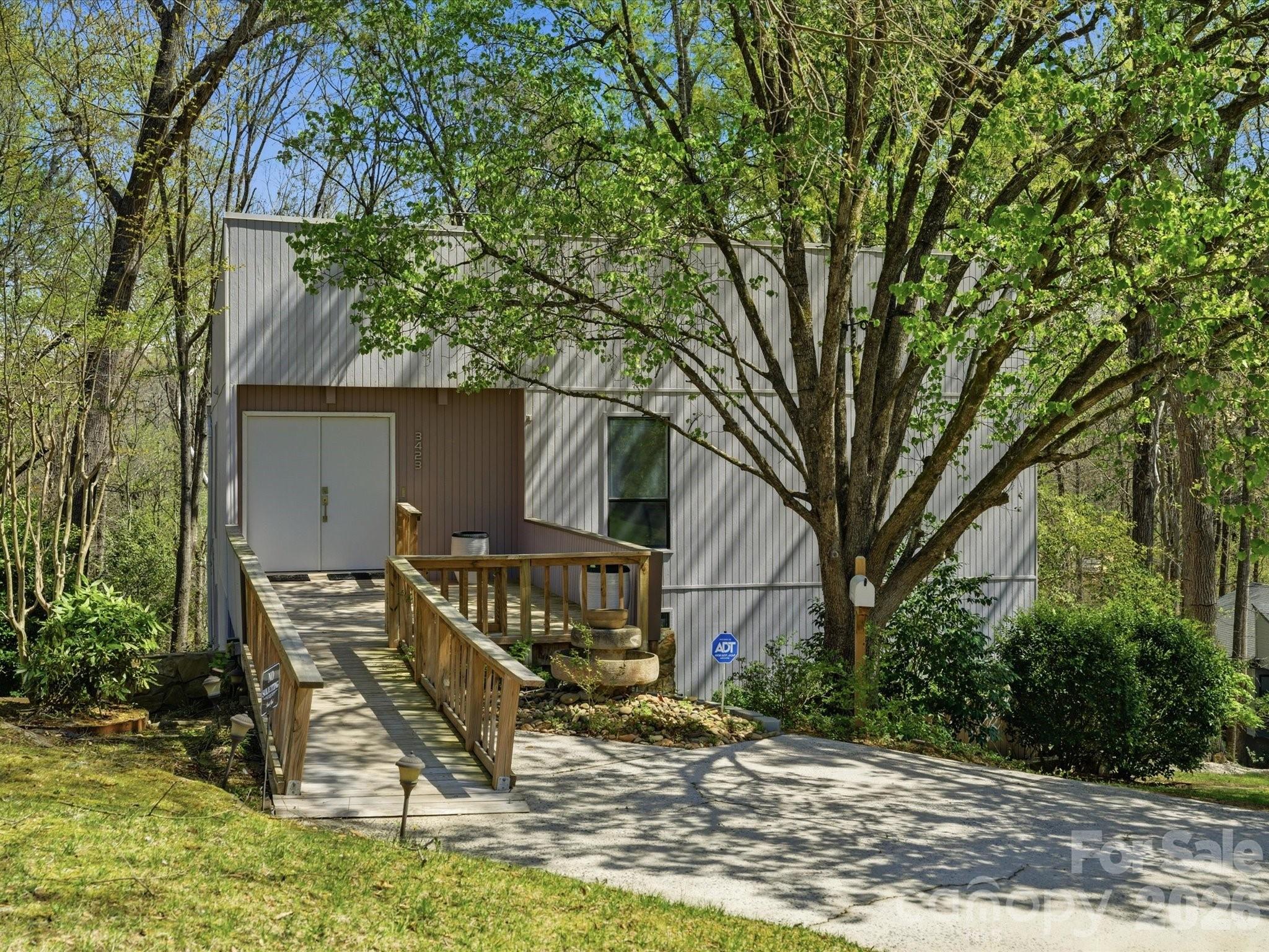 3423 Tinkerbell Lane