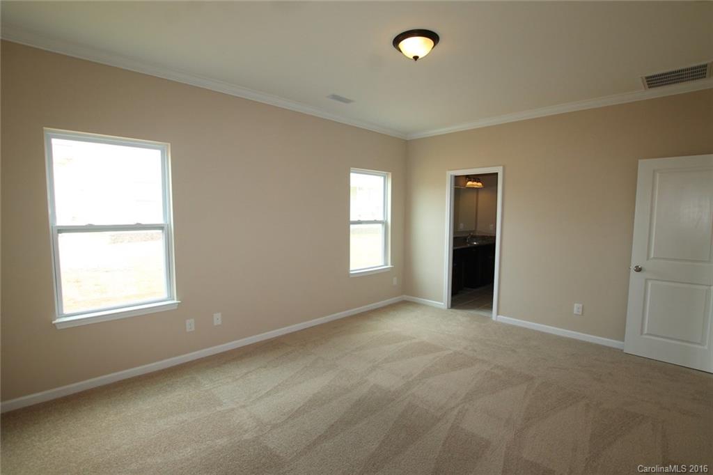 Ellis Pond - Residential