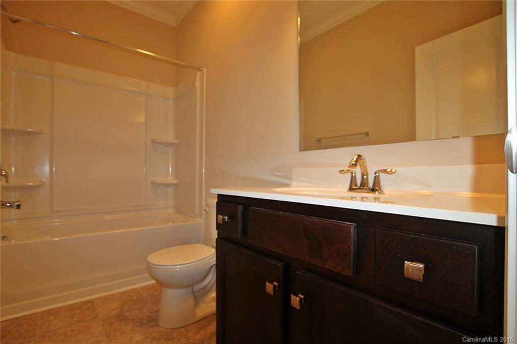 Ellis Pond - Residential