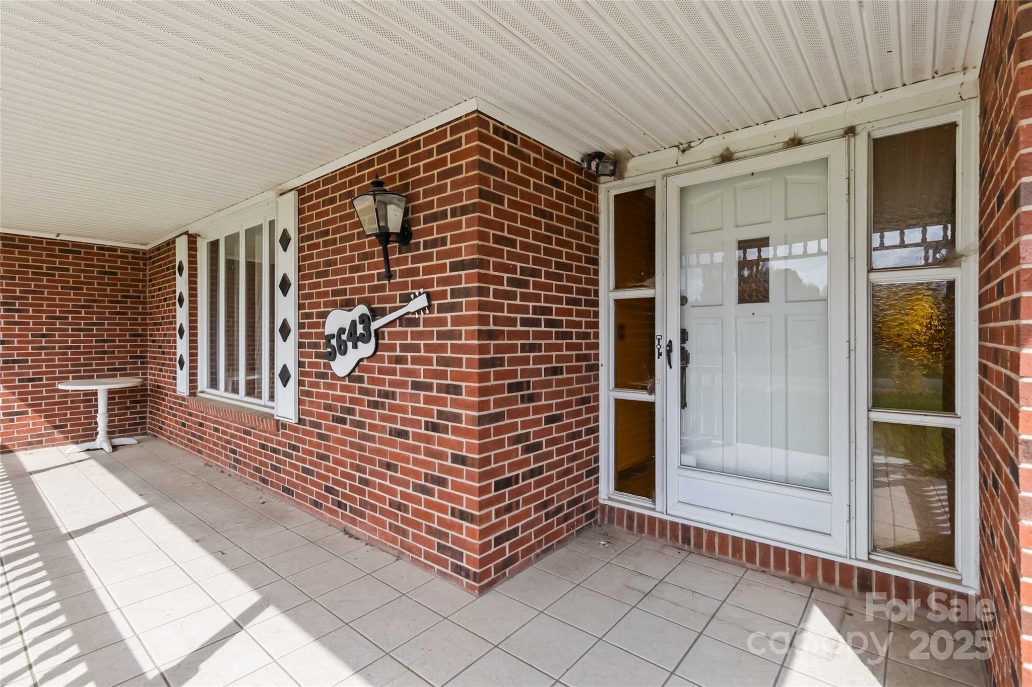 5643 Twinkle Drive