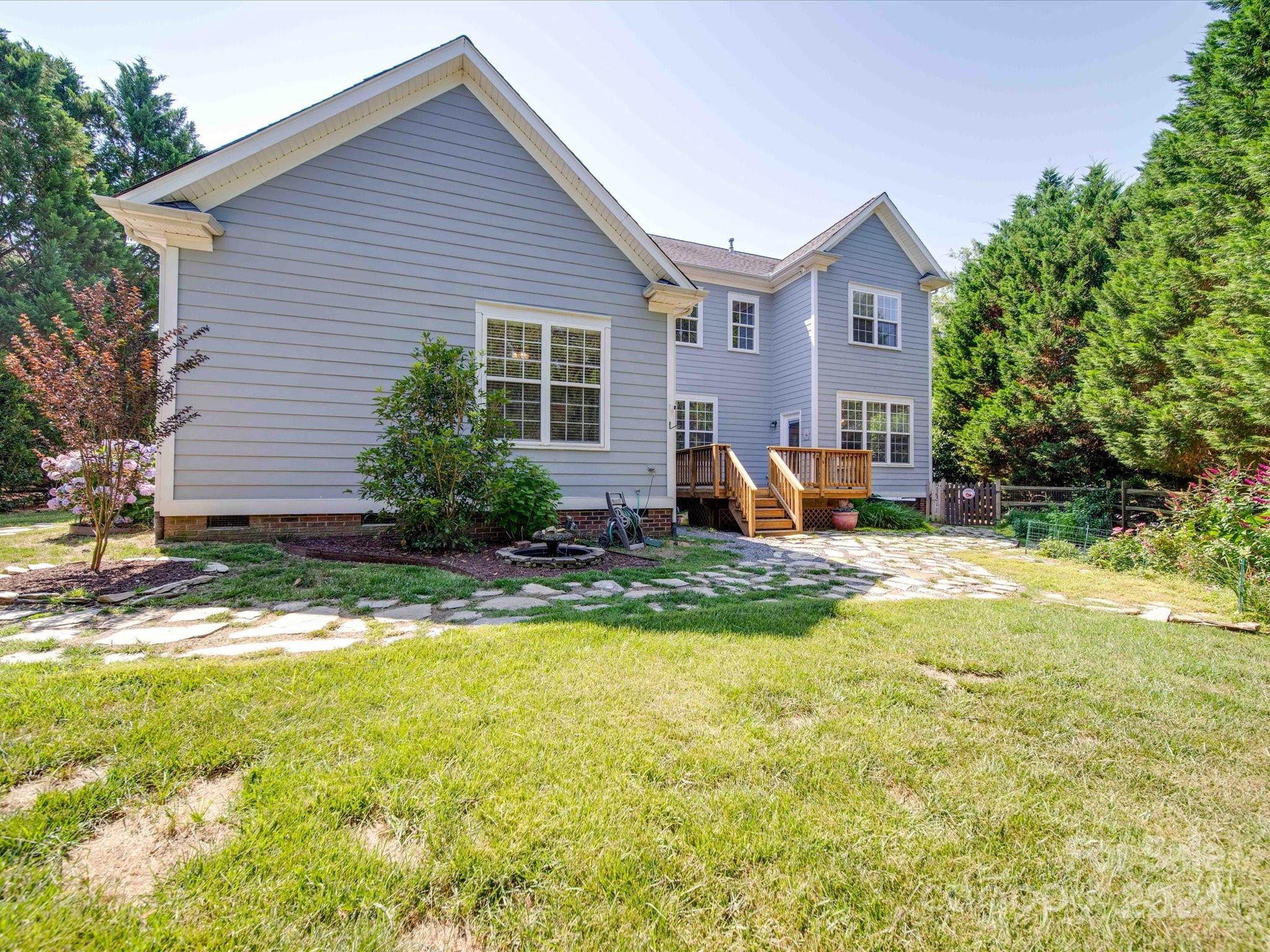 Lake Shore - Residential