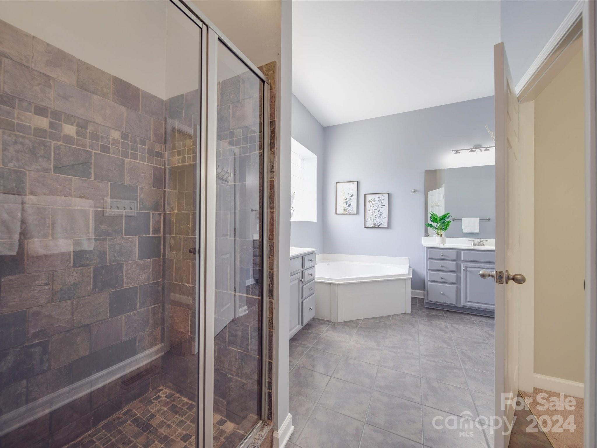 Lake Shore - Residential