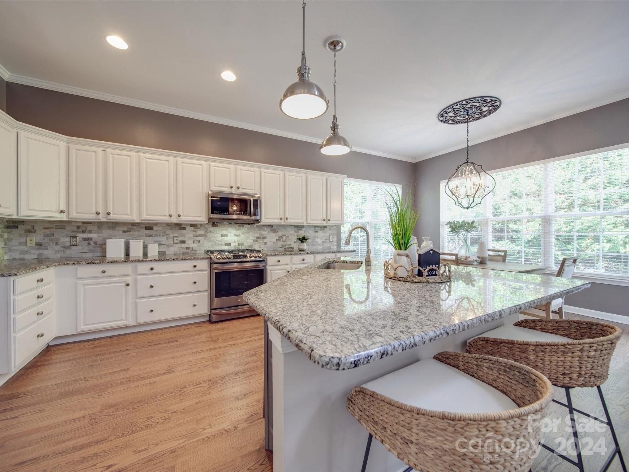 Lake Shore - Residential