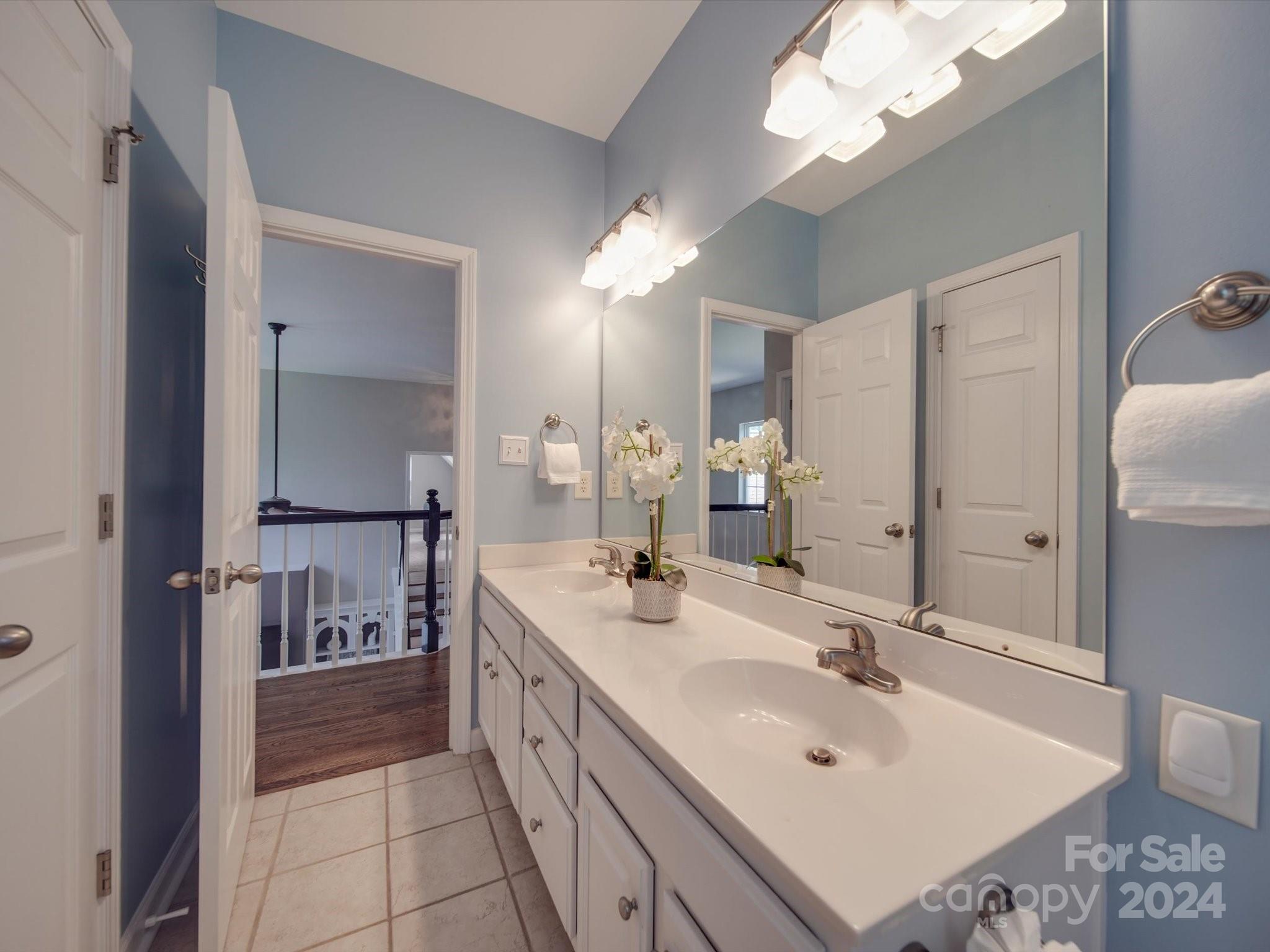 Lake Shore - Residential