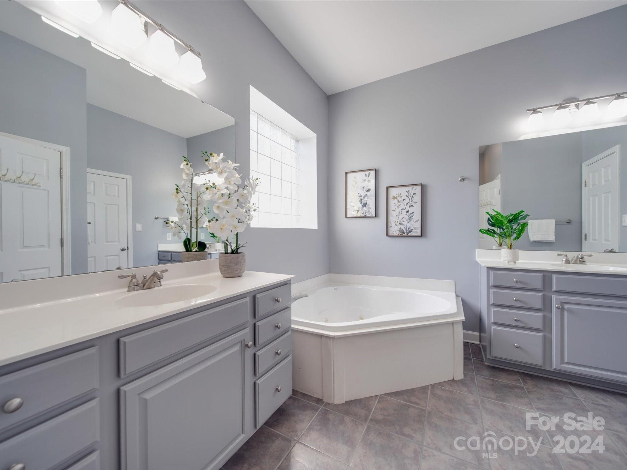 Lake Shore - Residential