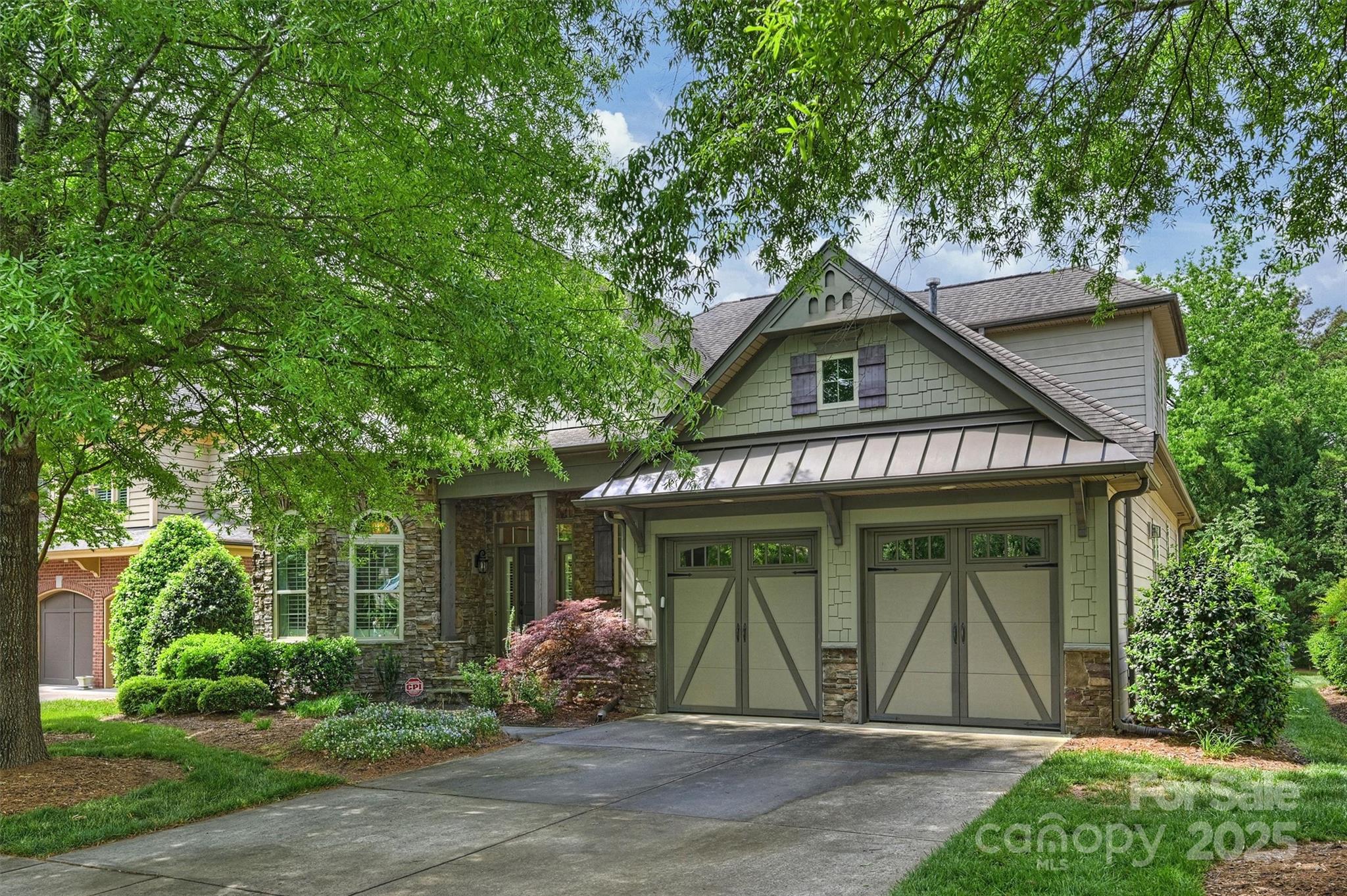 4122 Banfield Place