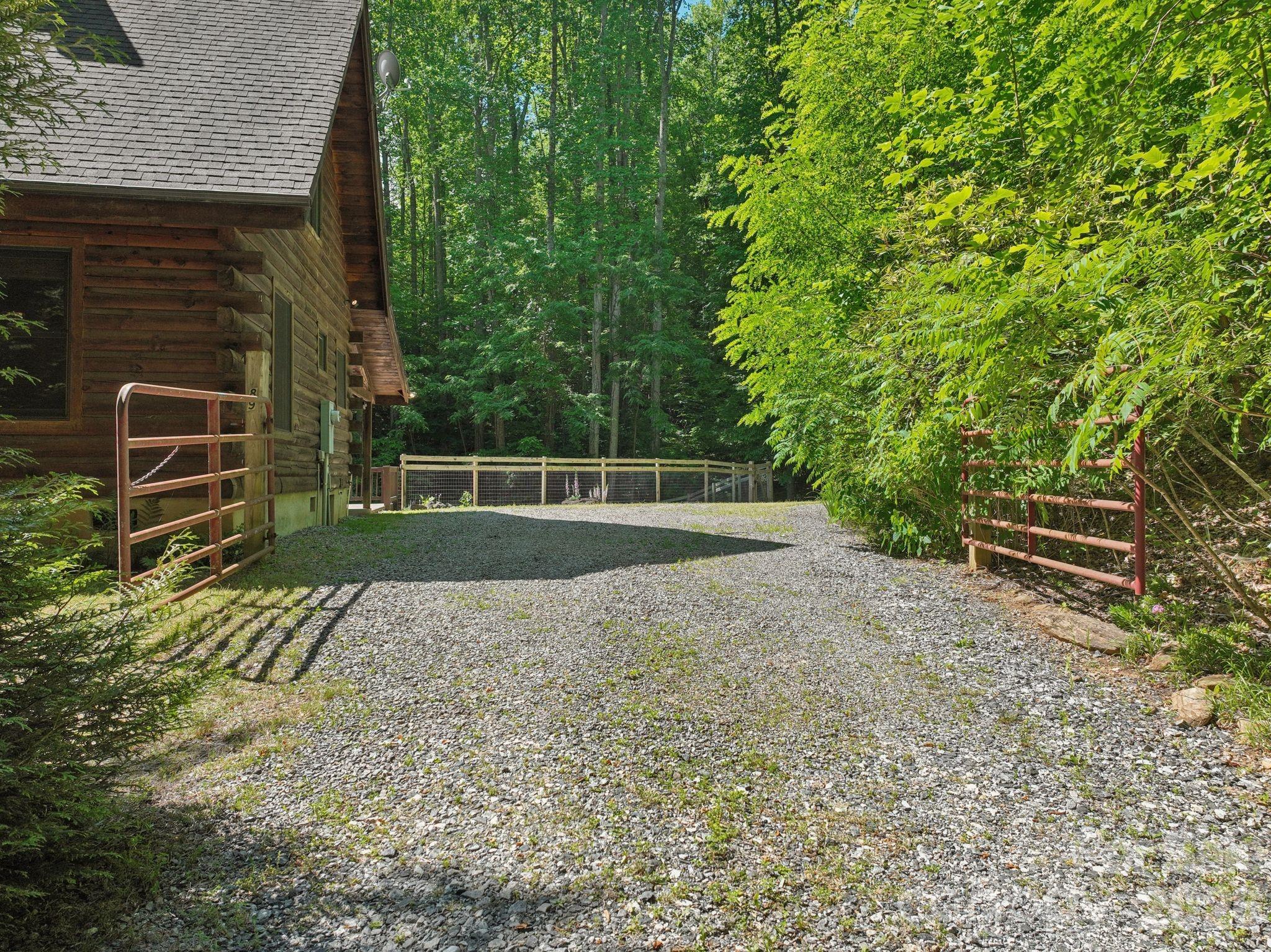 Davis Creek Estates - Residential