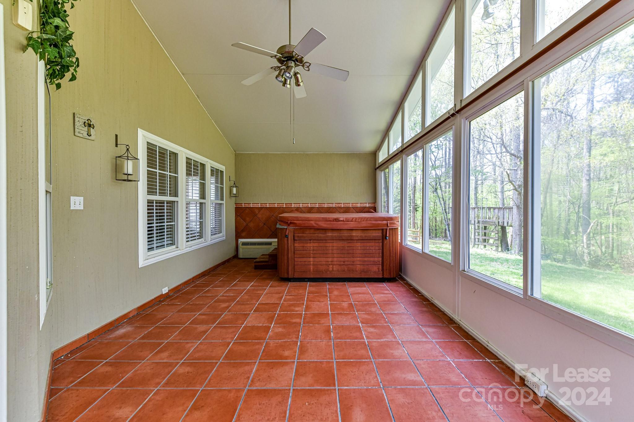 Cardinal Woods - Residential Lease