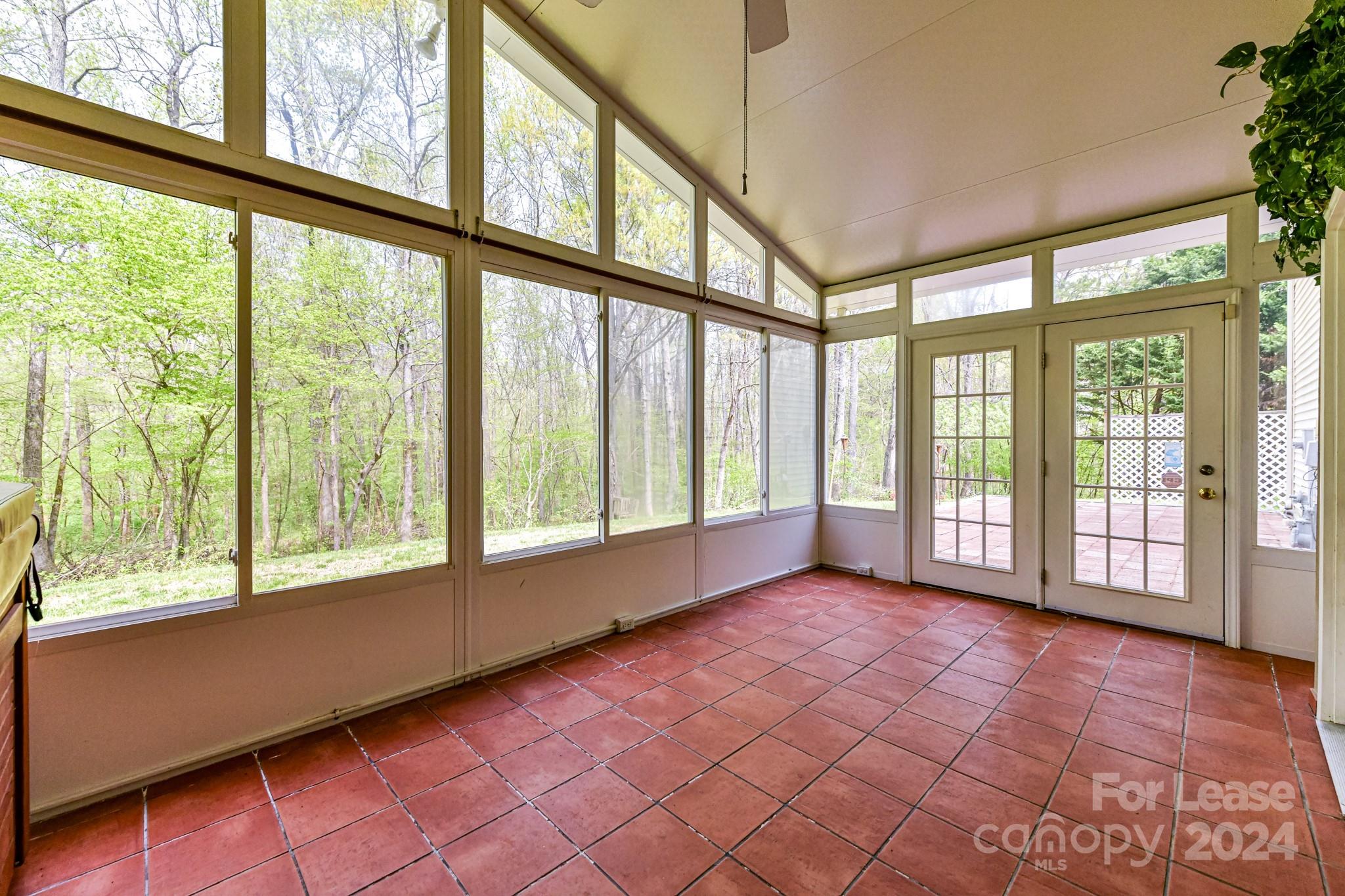 Cardinal Woods - Residential Lease