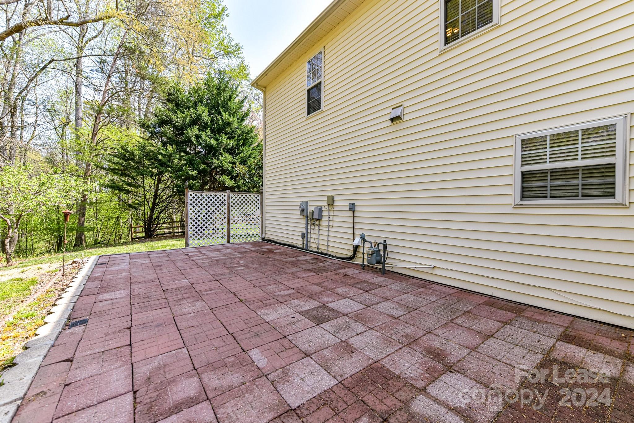 Cardinal Woods - Residential Lease