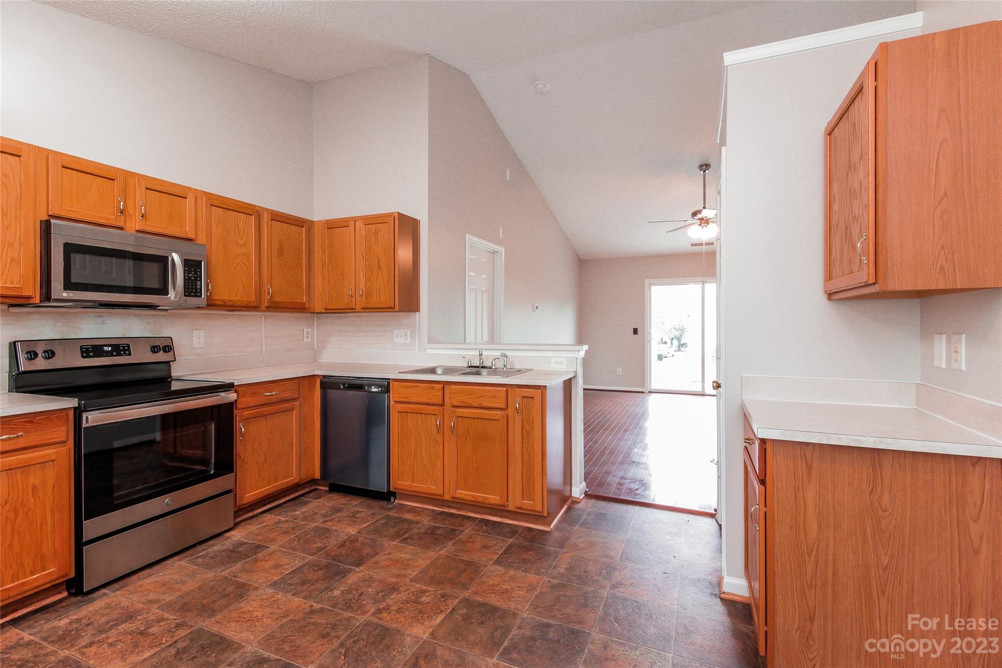 Unknown - Residential Lease