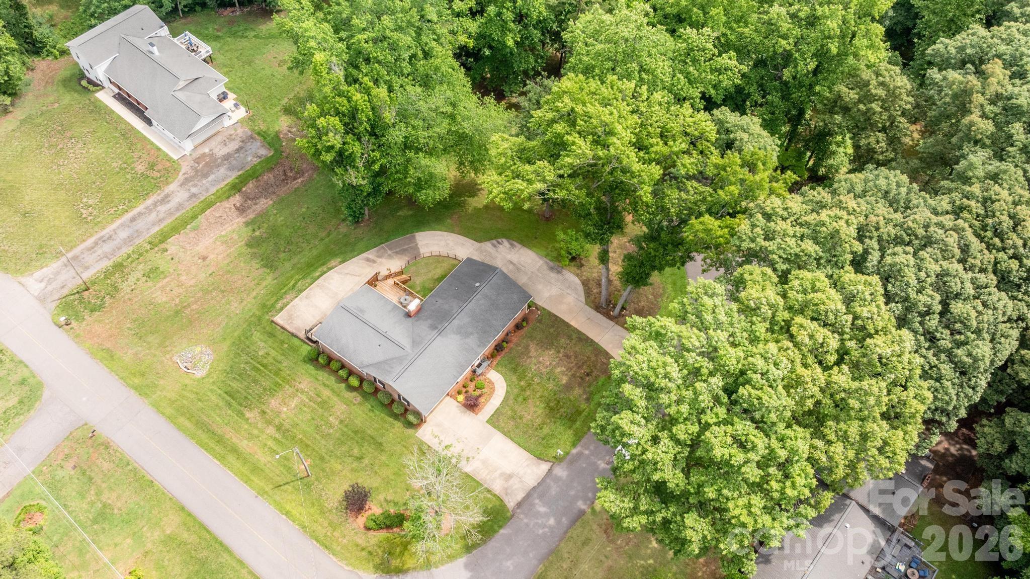3301 Windsor Place