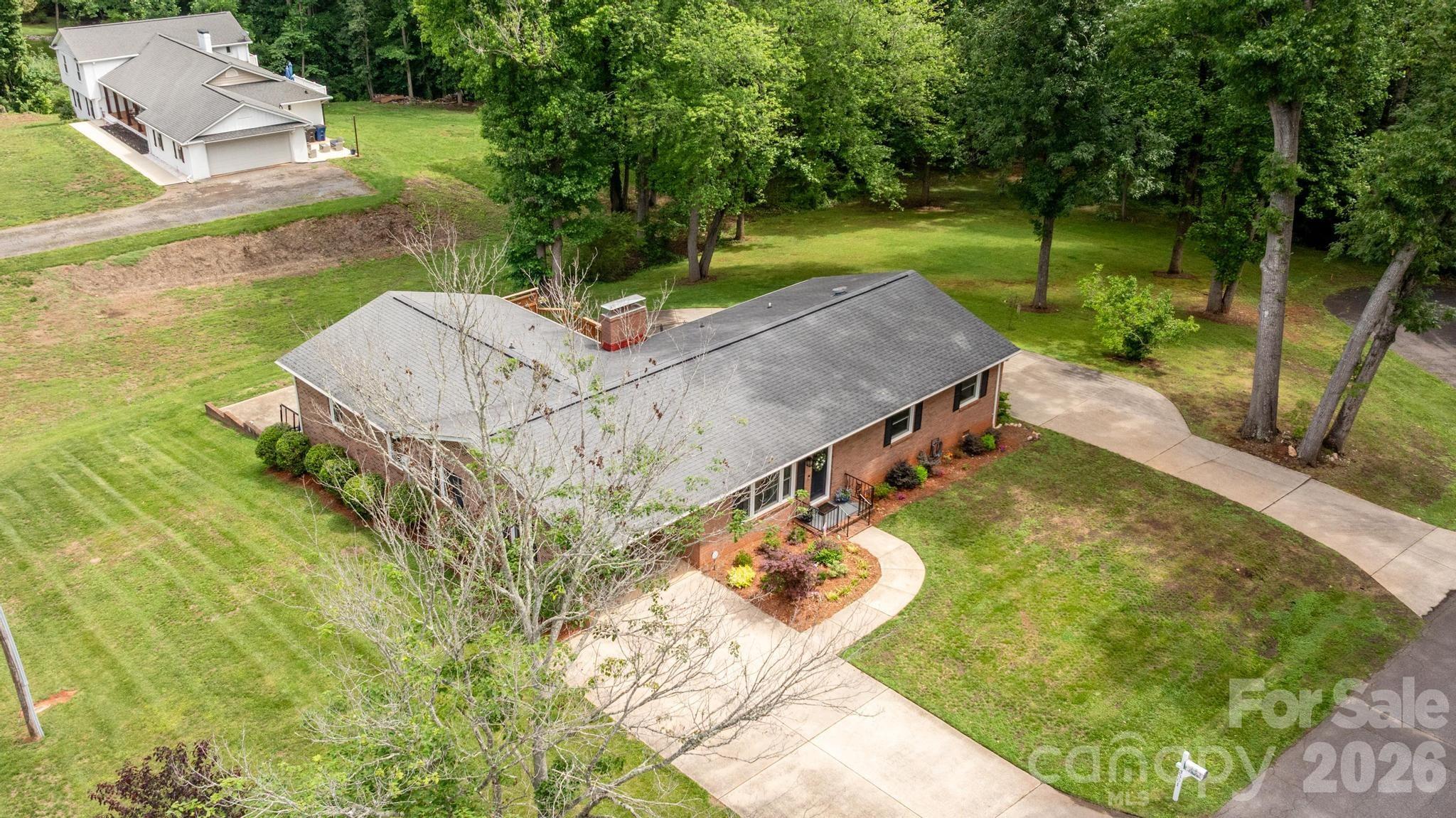 3301 Windsor Place