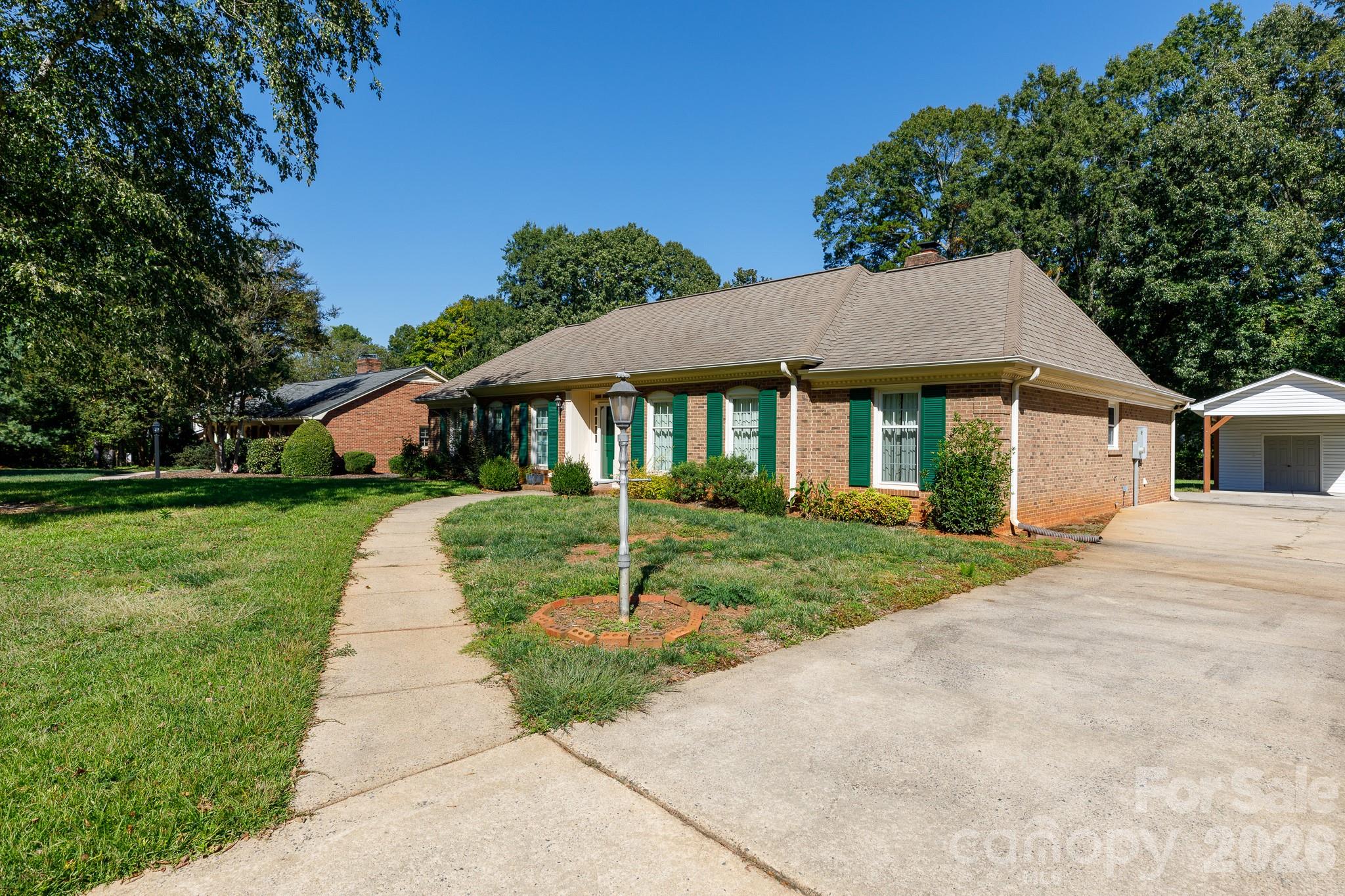 520 King Edward Road