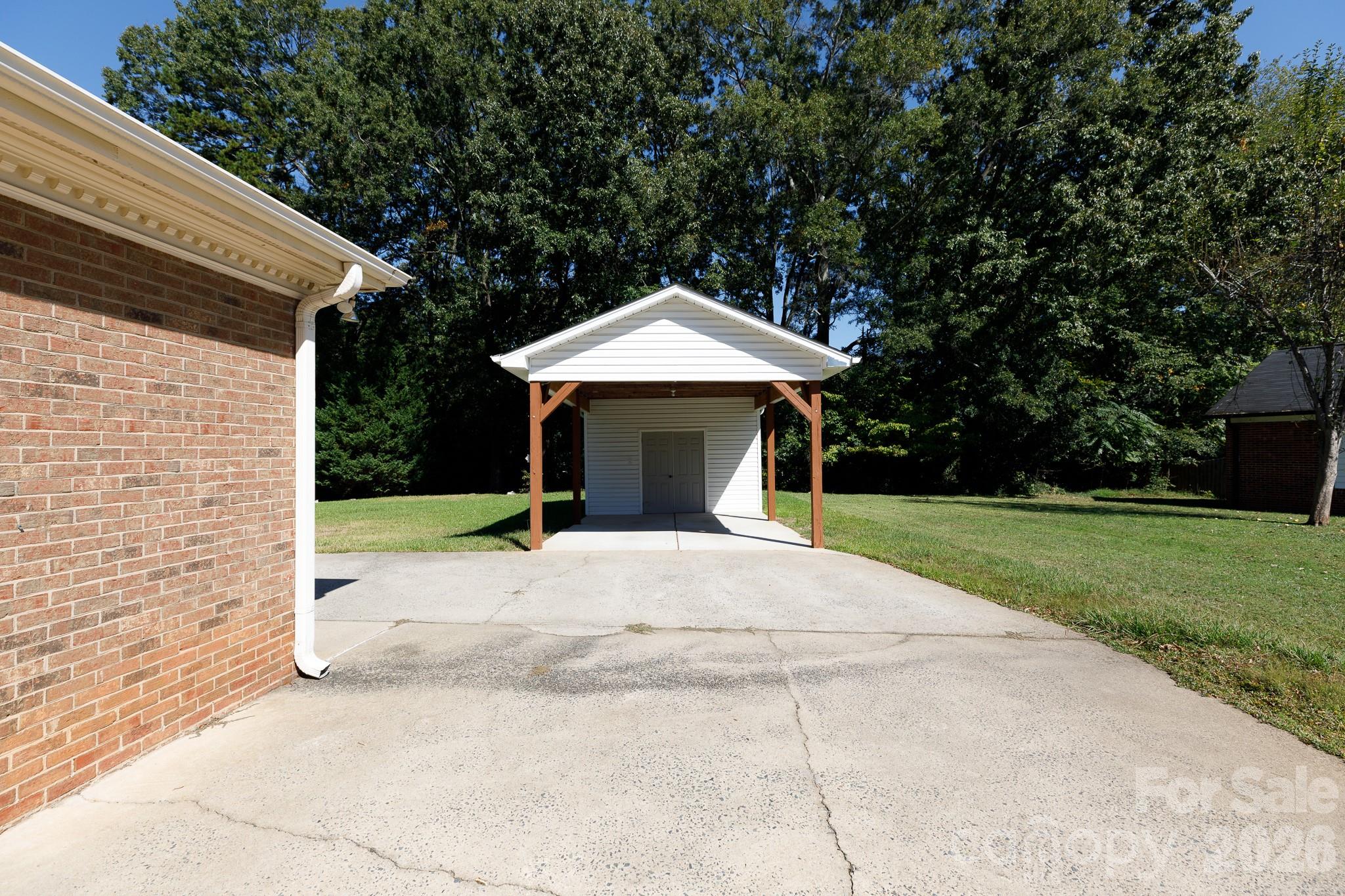 520 King Edward Road