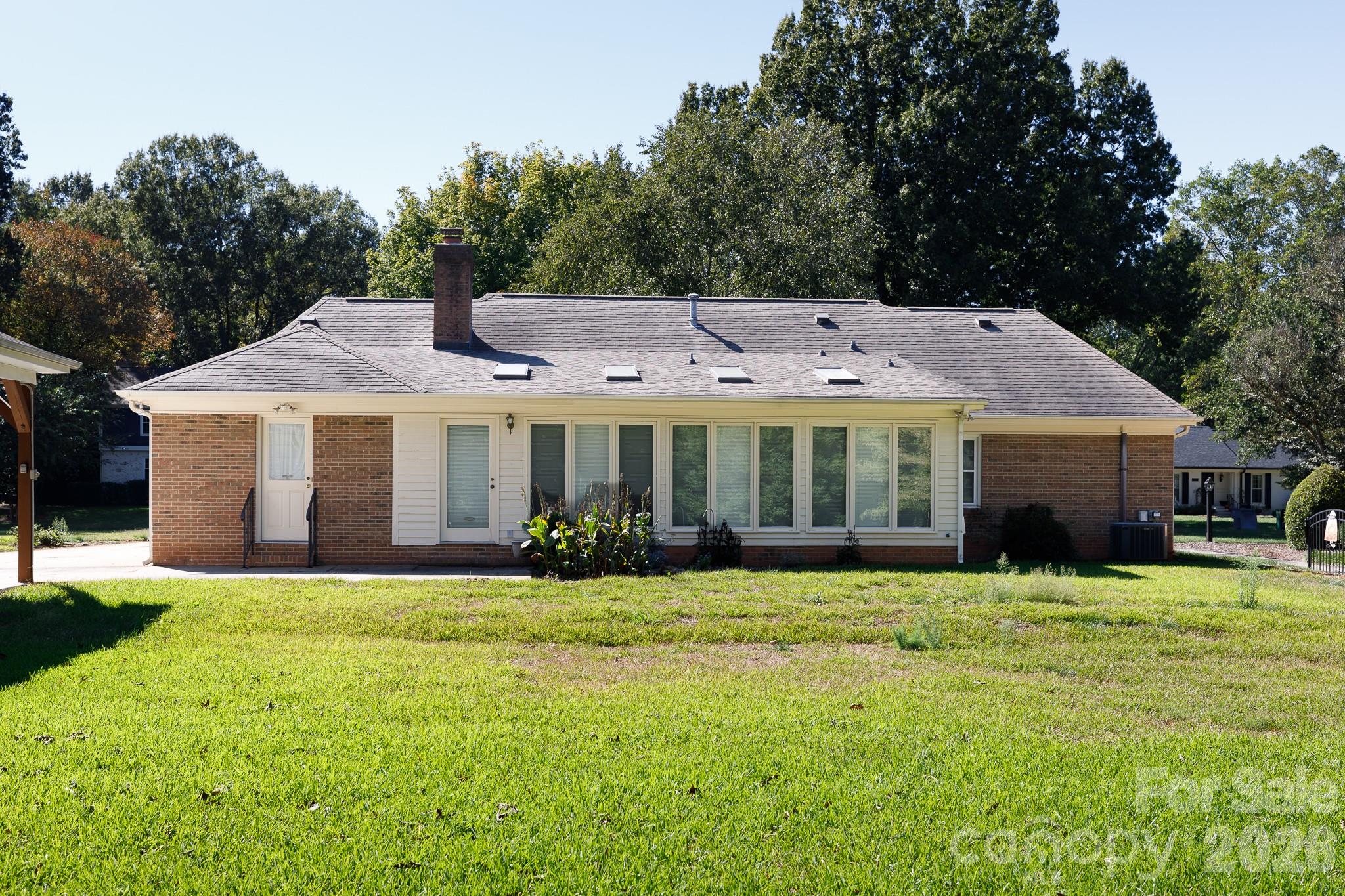 520 King Edward Road