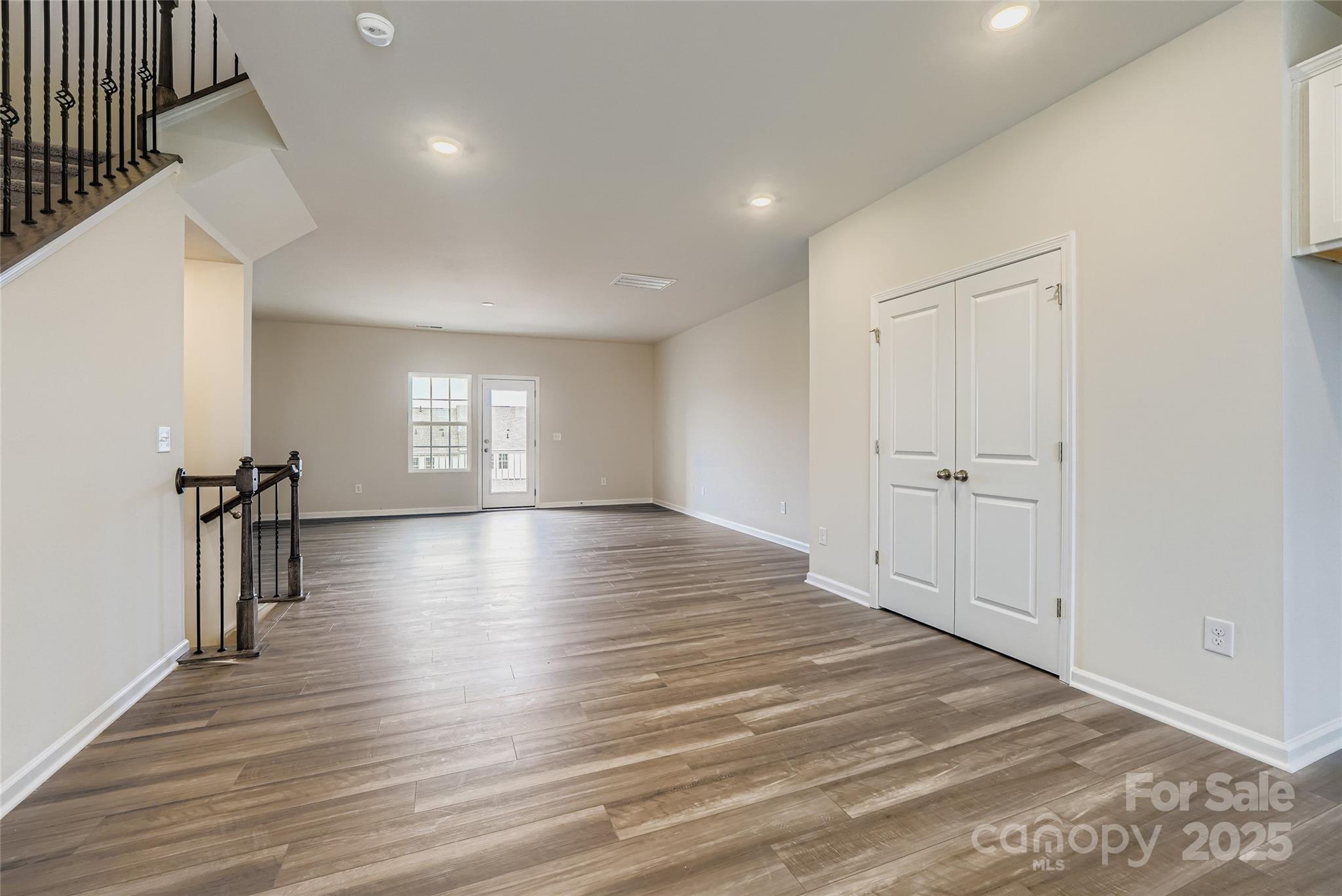 Elizabeth - Residential