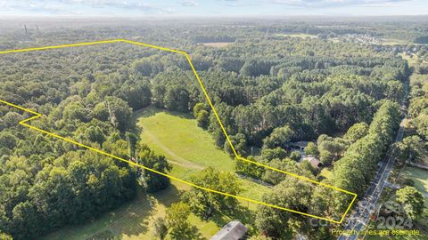 Photo of 4816 Antioch Church Road, Matthews, NC 28104 (MLS # 4176456)